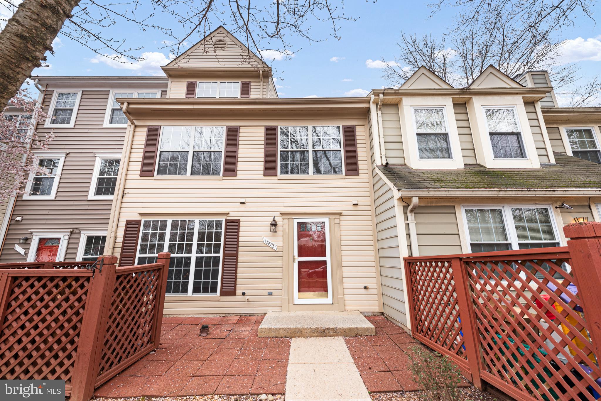 WILLOW COVE MANORS - Residential