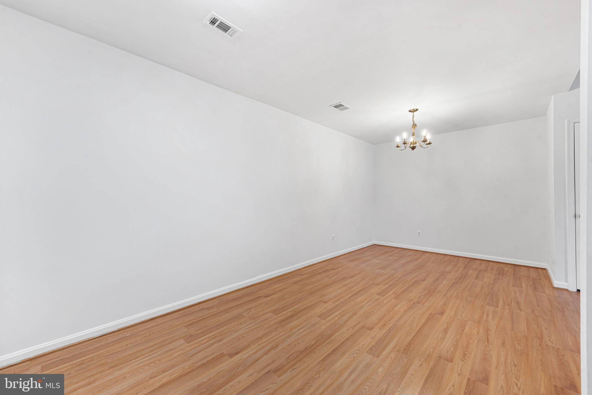 WILLOW COVE MANORS - Residential