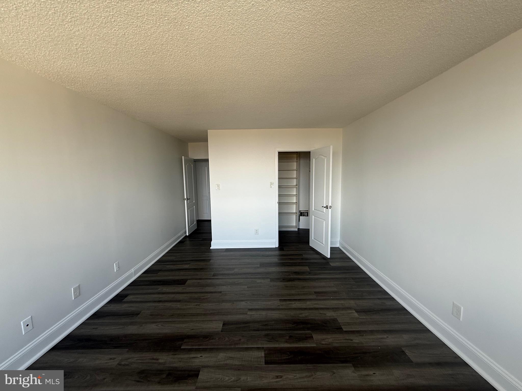 PROMENADE TOWERS - Residential Lease