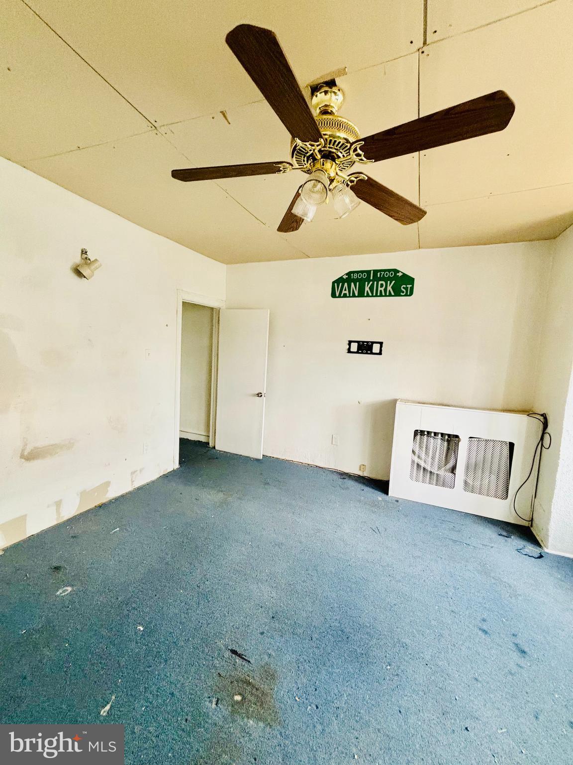 HUNTING PARK - Commercial Sale
