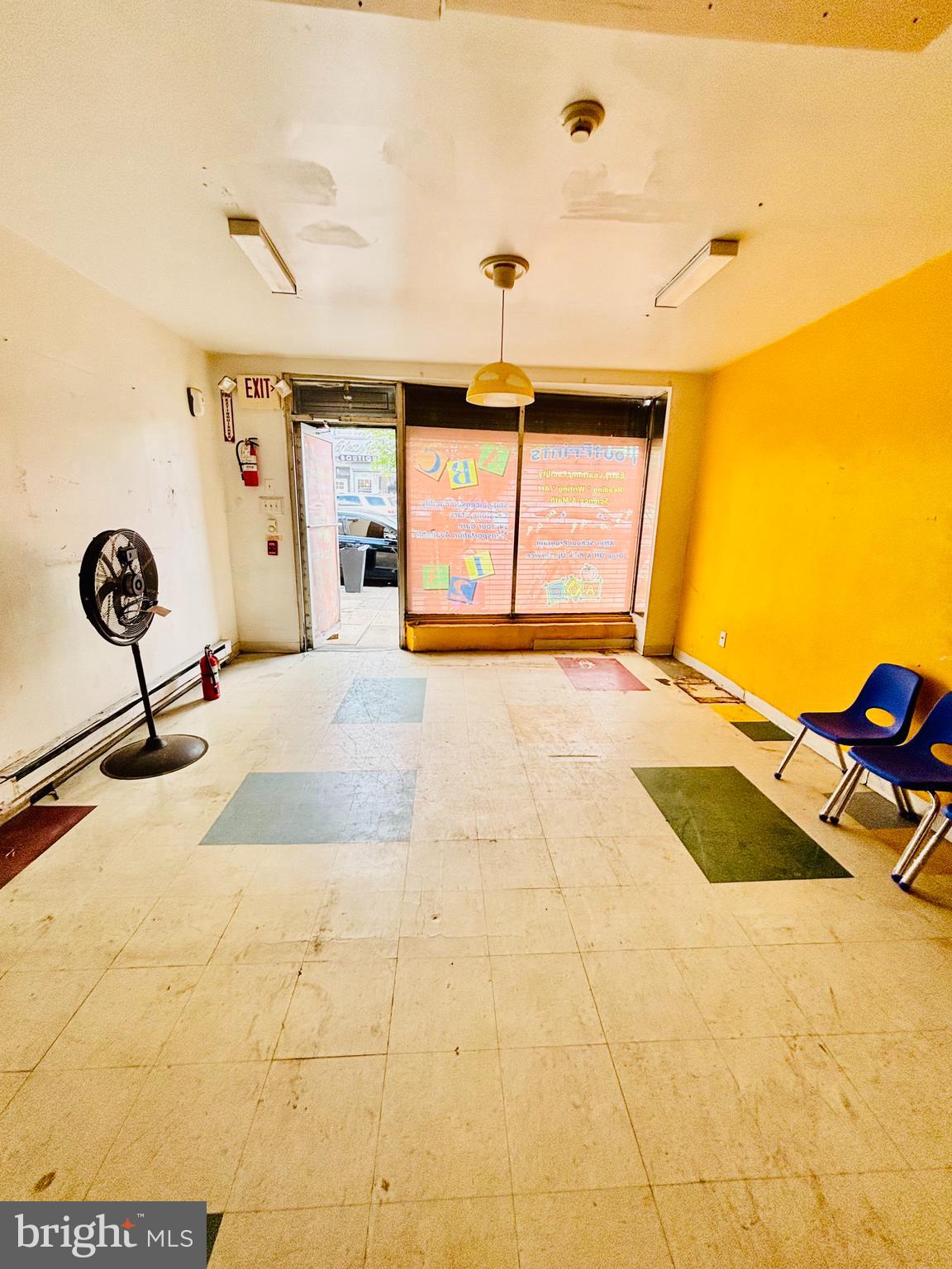 HUNTING PARK - Commercial Sale