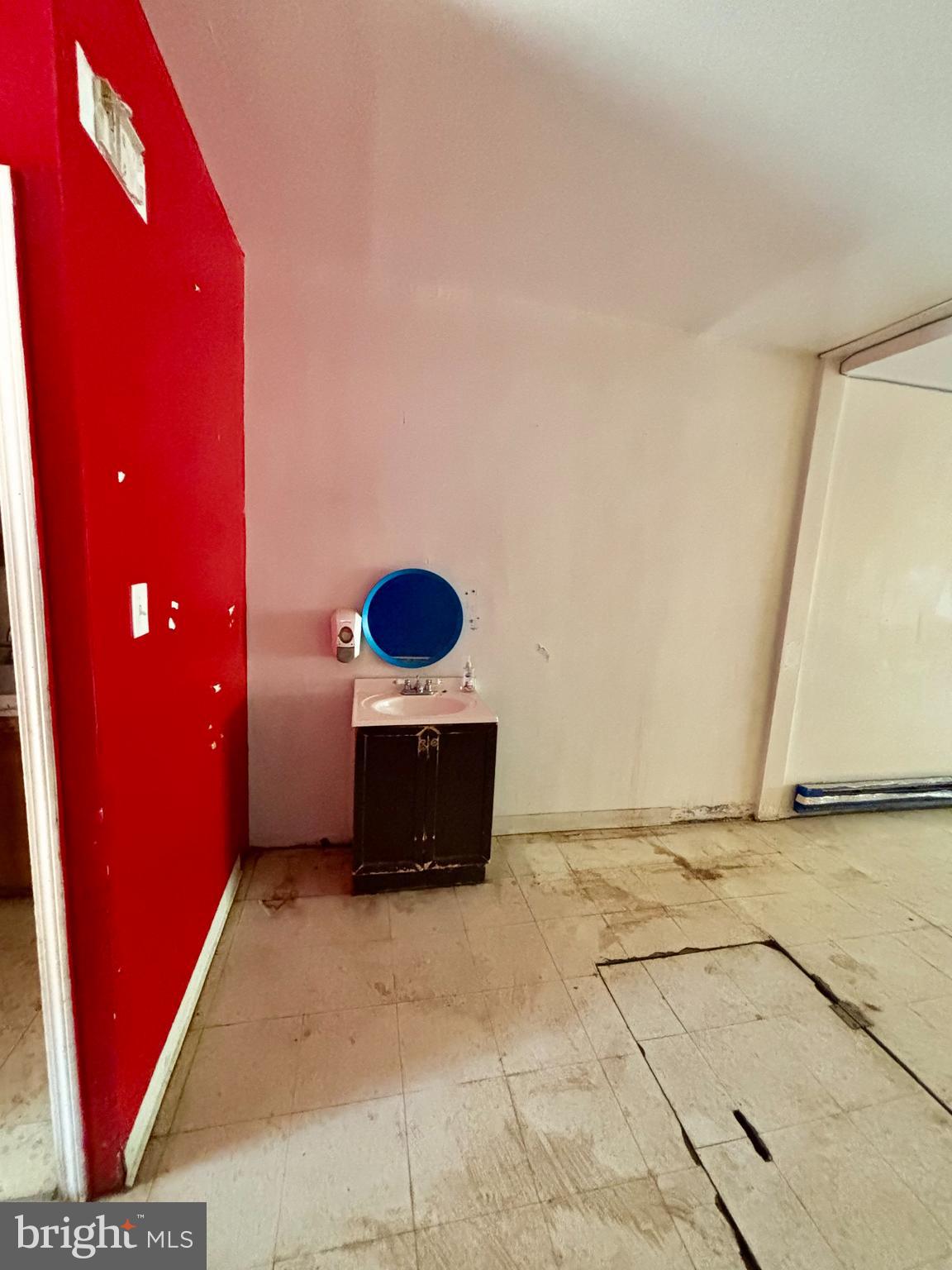 HUNTING PARK - Commercial Sale