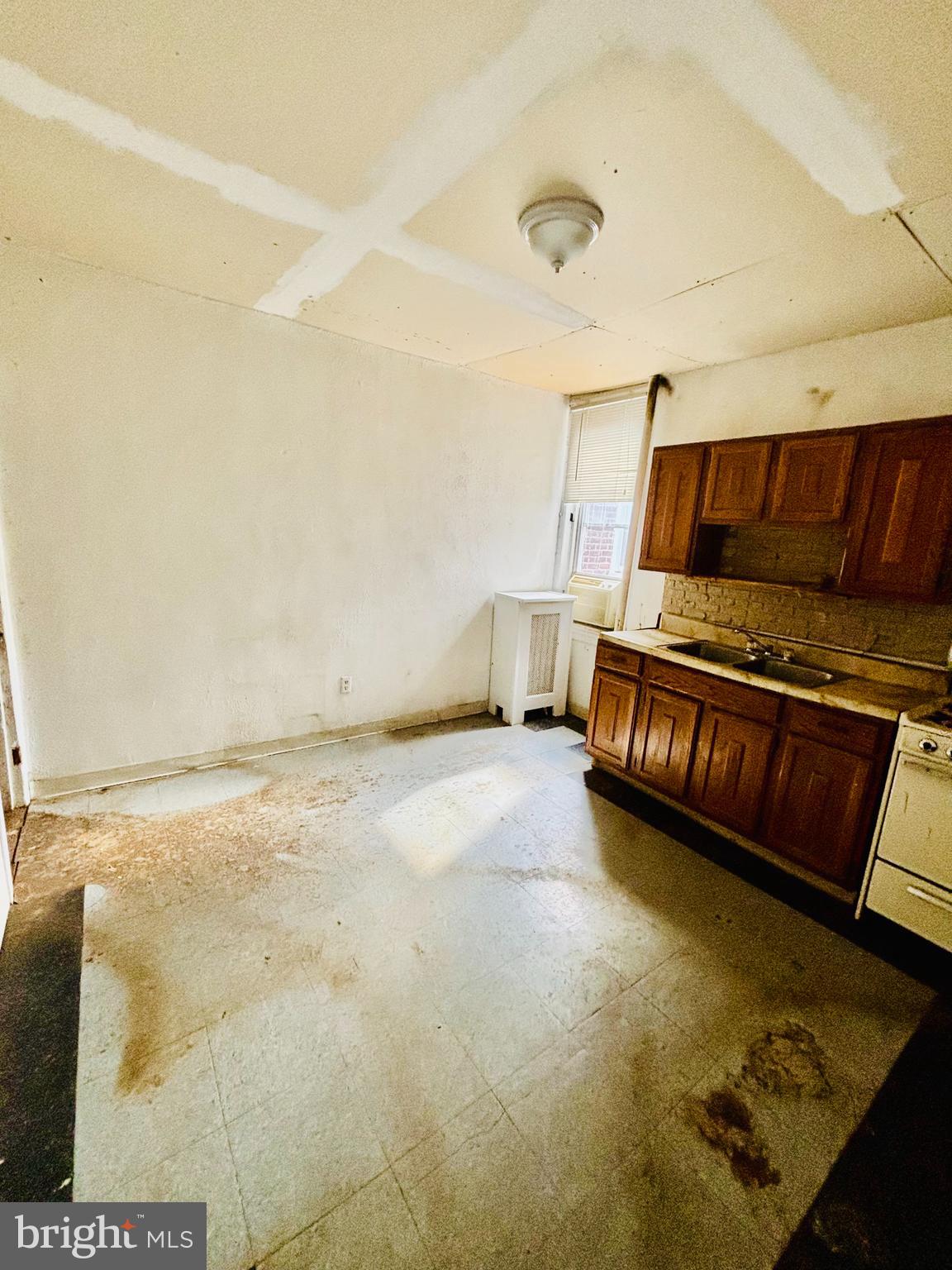 HUNTING PARK - Commercial Sale