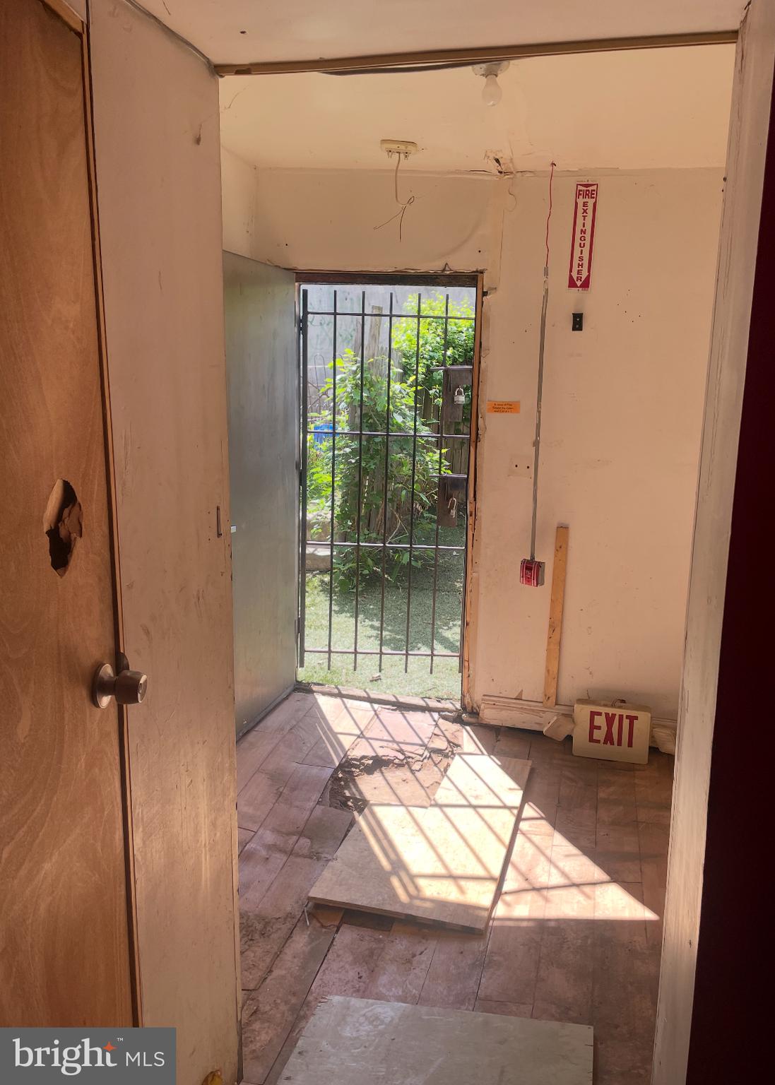 HUNTING PARK - Commercial Sale