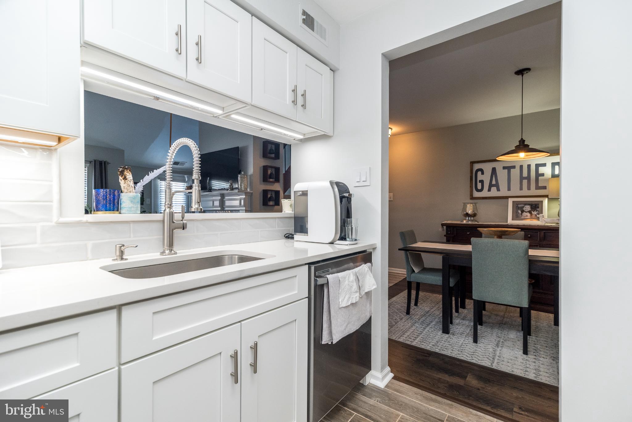 SAW MILL VALLEY - Residential Lease