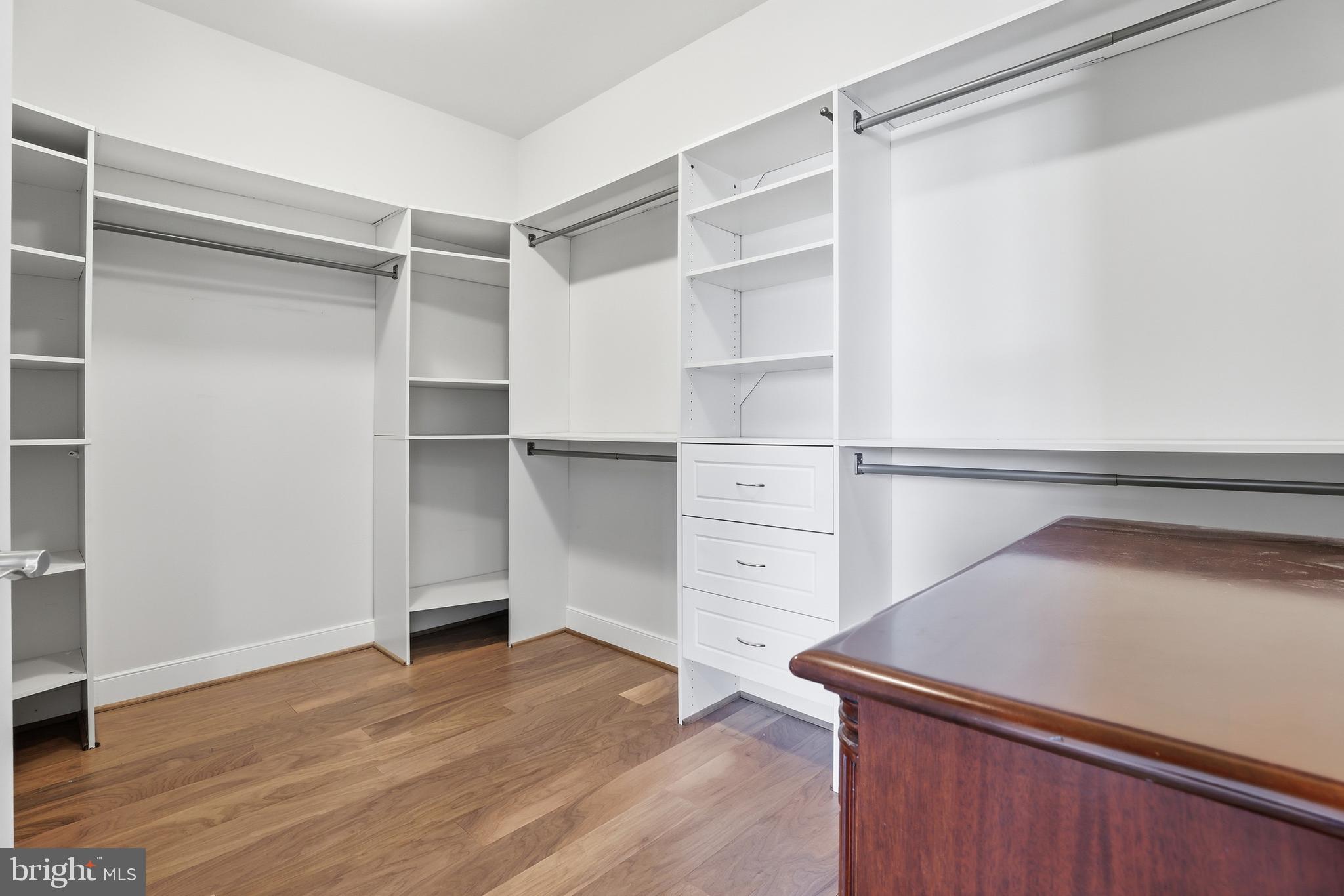 POTOMAC YARD - Residential