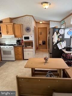 25920 ATLAS STREET 53011