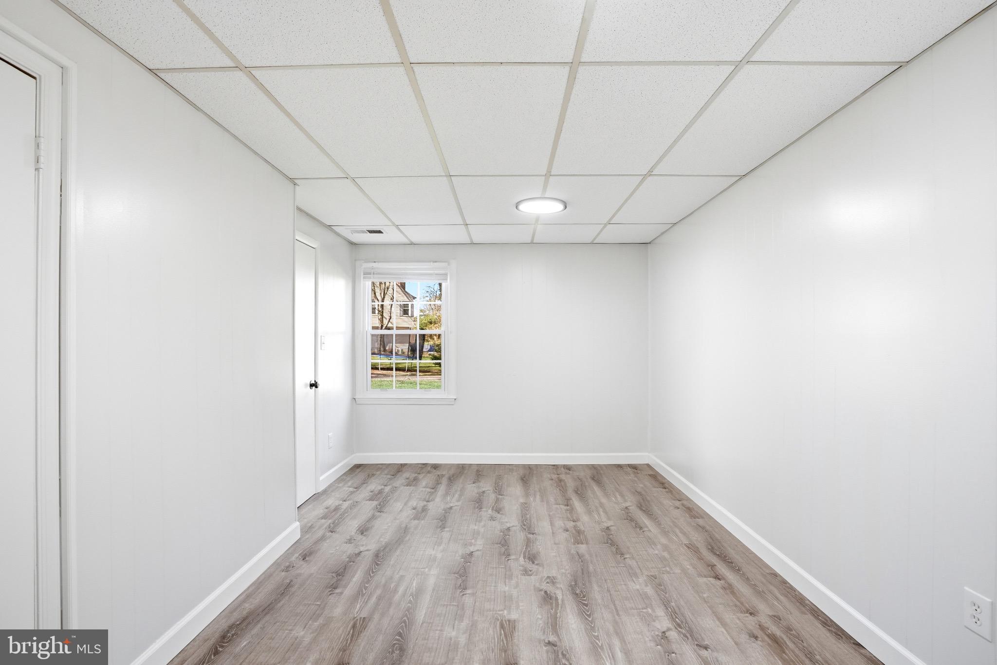 LAKE BRADDOCK - Residential