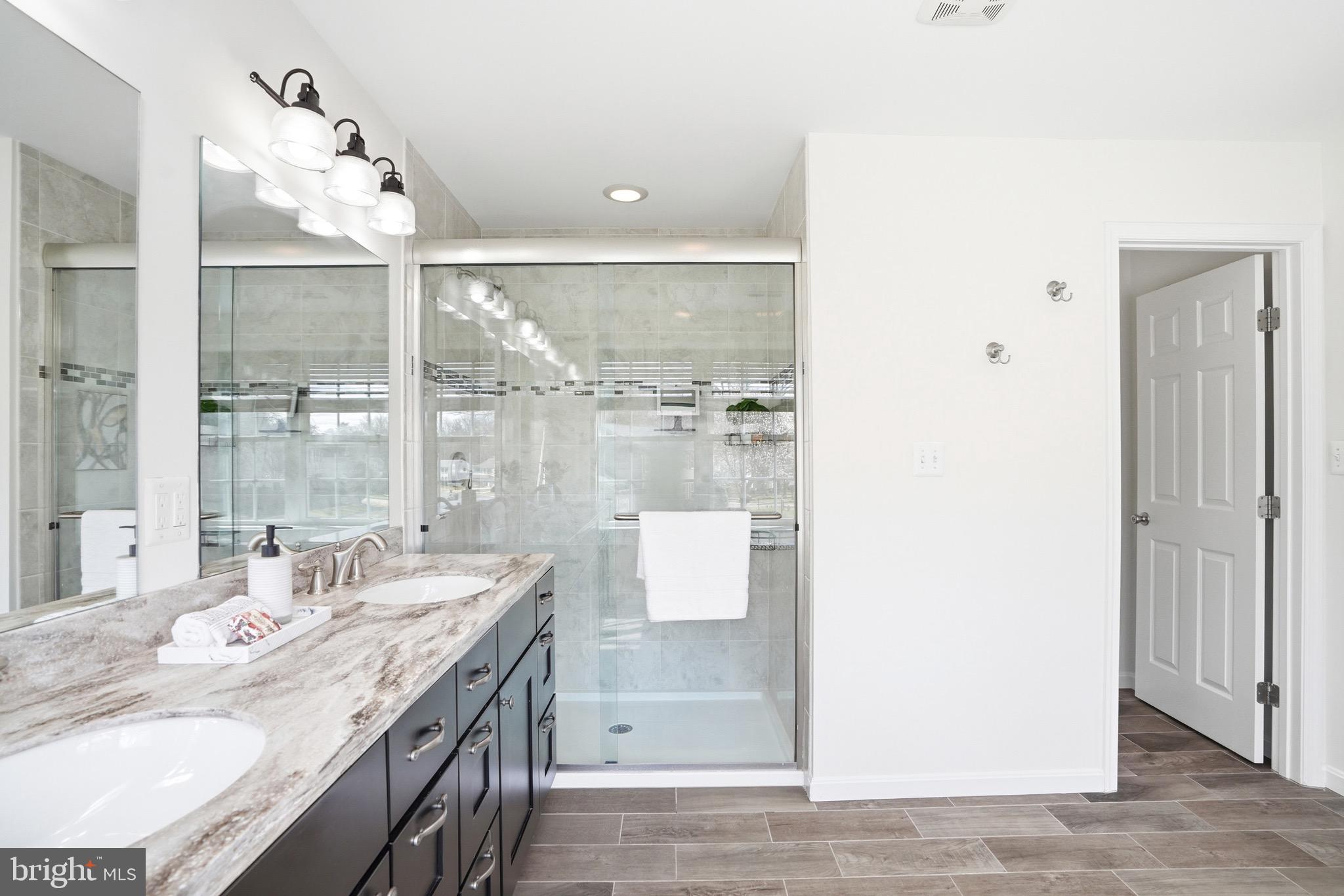 LAKE BRADDOCK - Residential