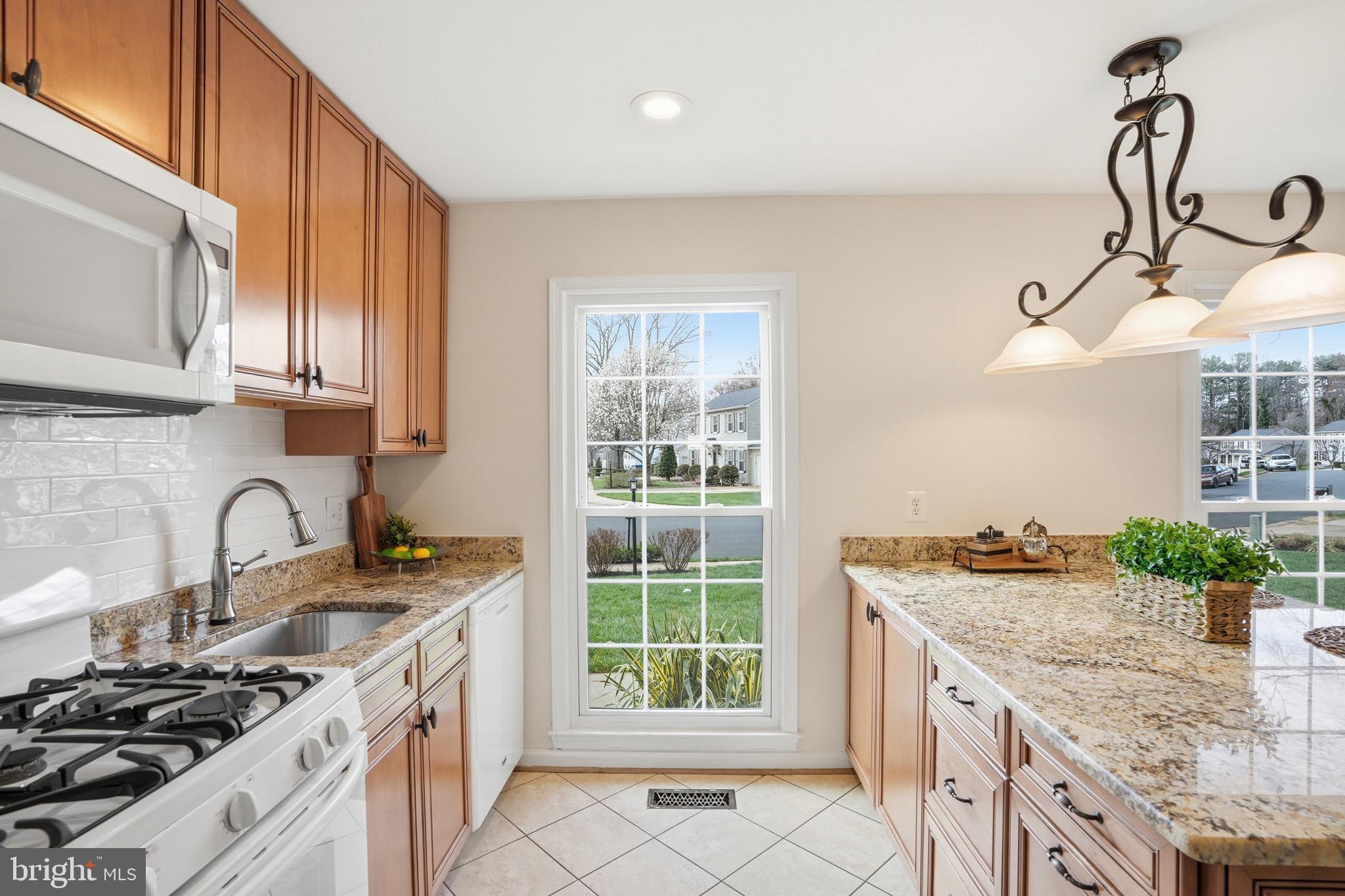 9502 WALLINGFORD DRIVE