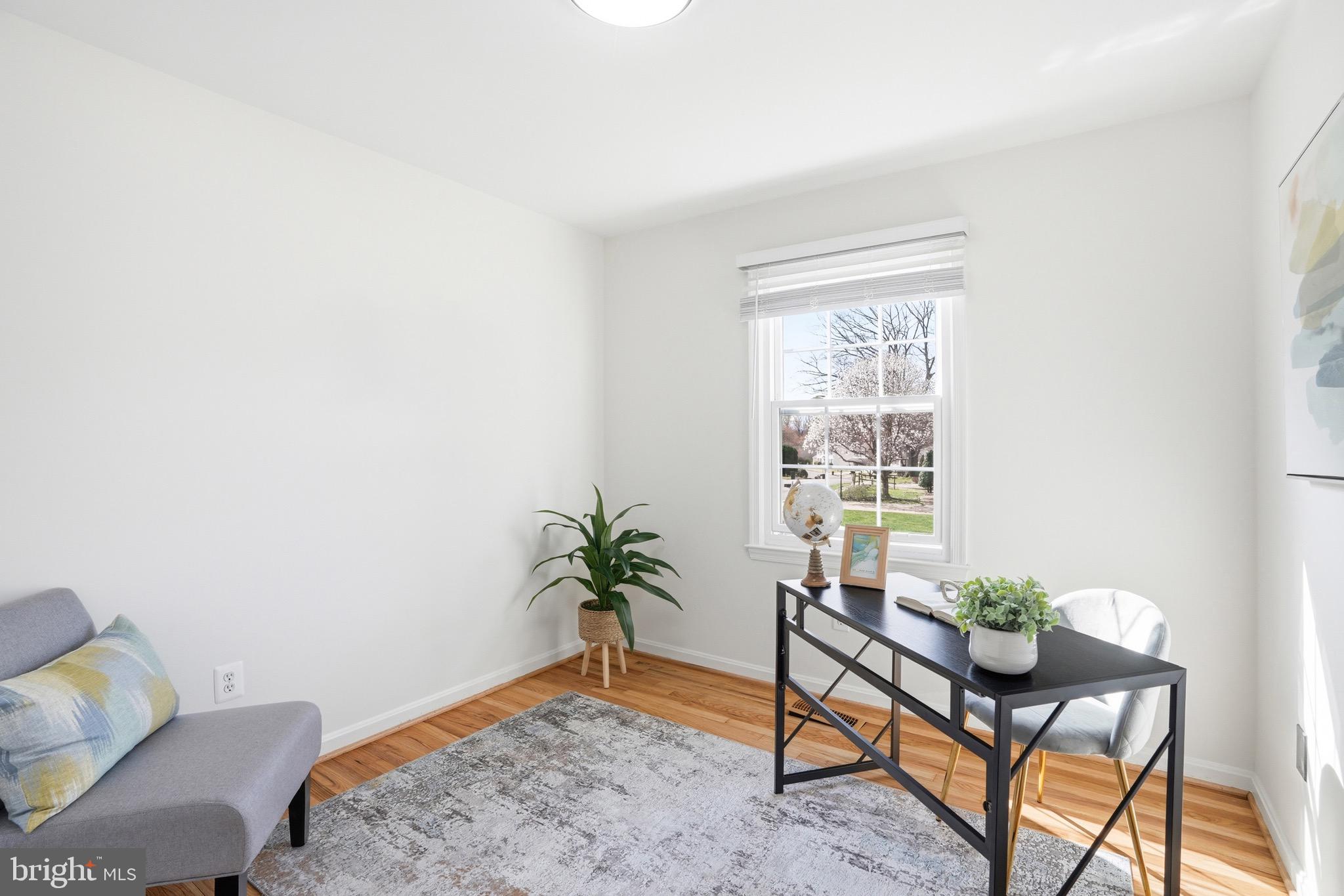 LAKE BRADDOCK - Residential