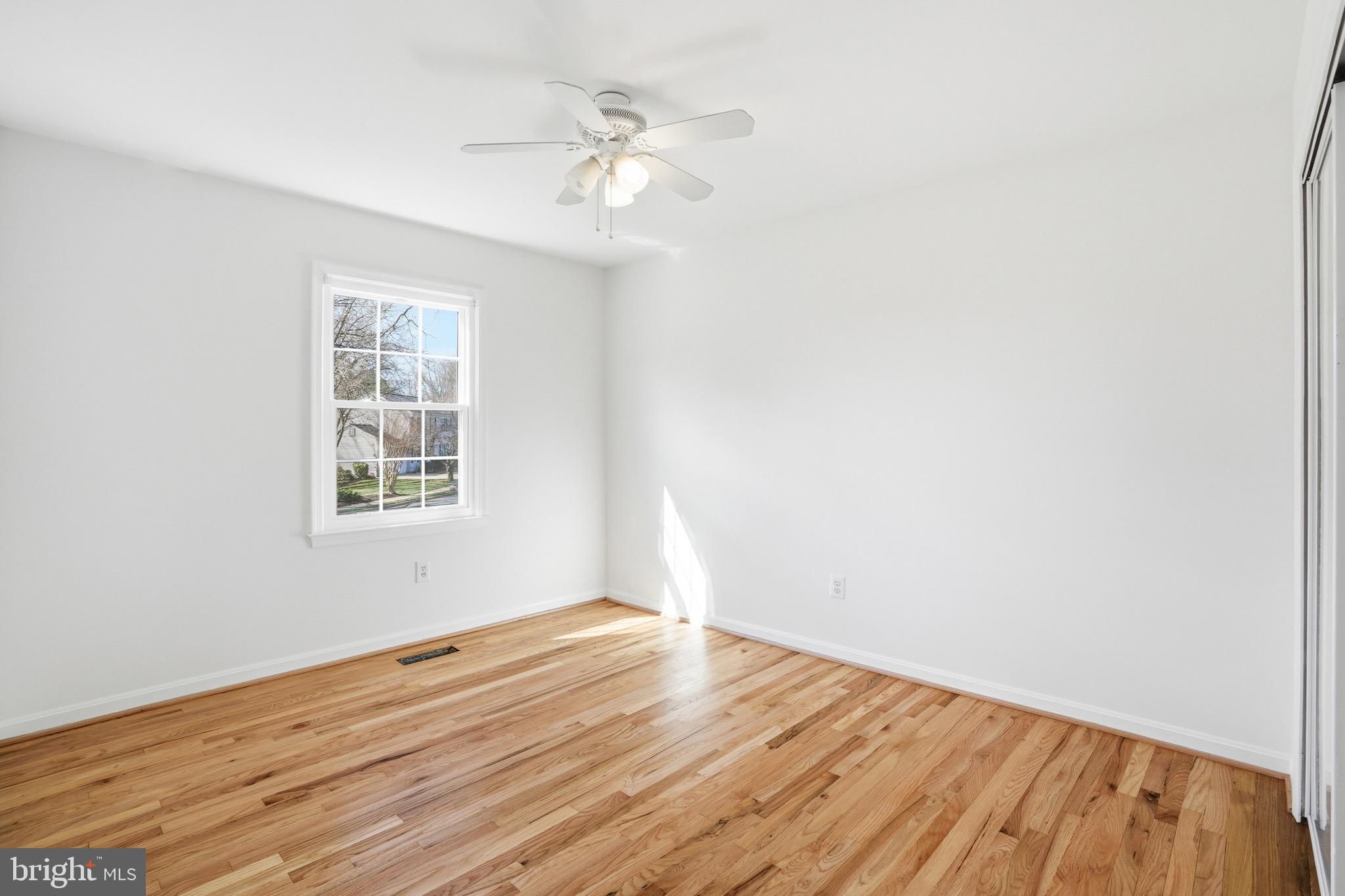 LAKE BRADDOCK - Residential