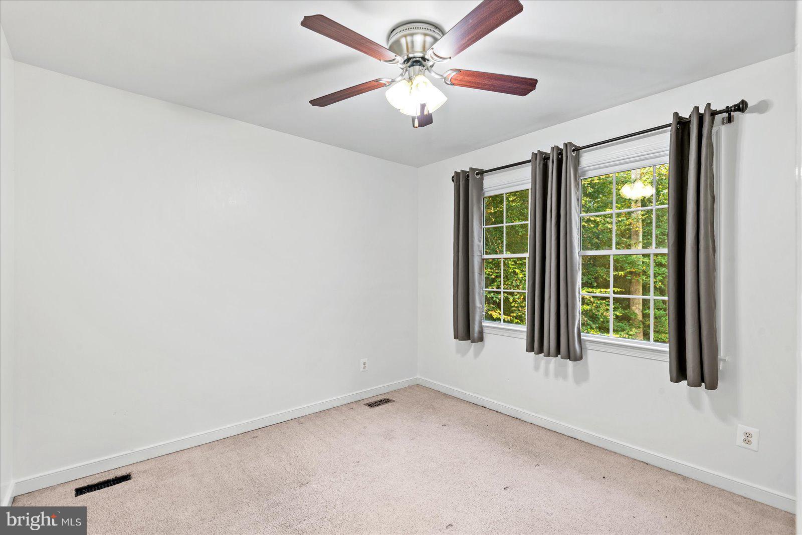 CAROLINE PINES - Residential