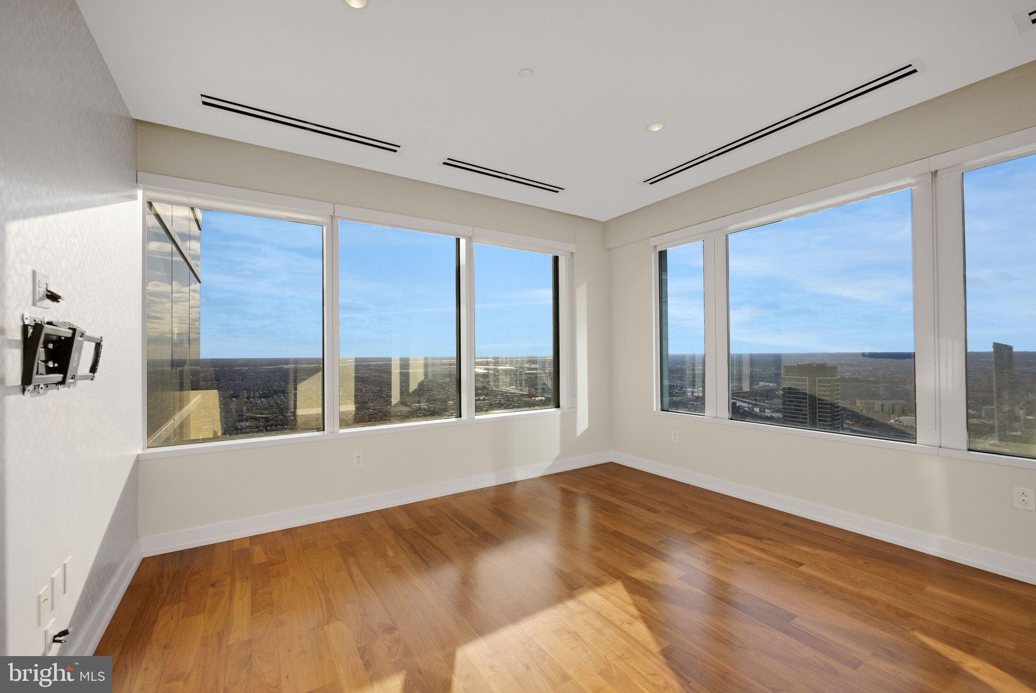 50 S 16TH STREET 5102