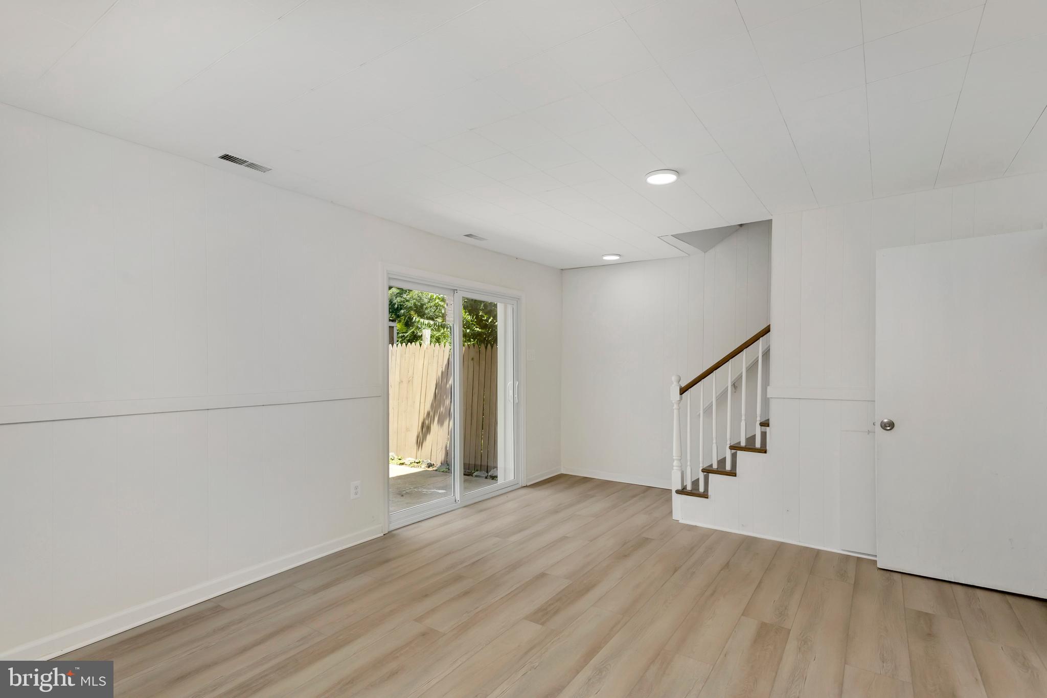 JEFFERSON PLACE - Residential