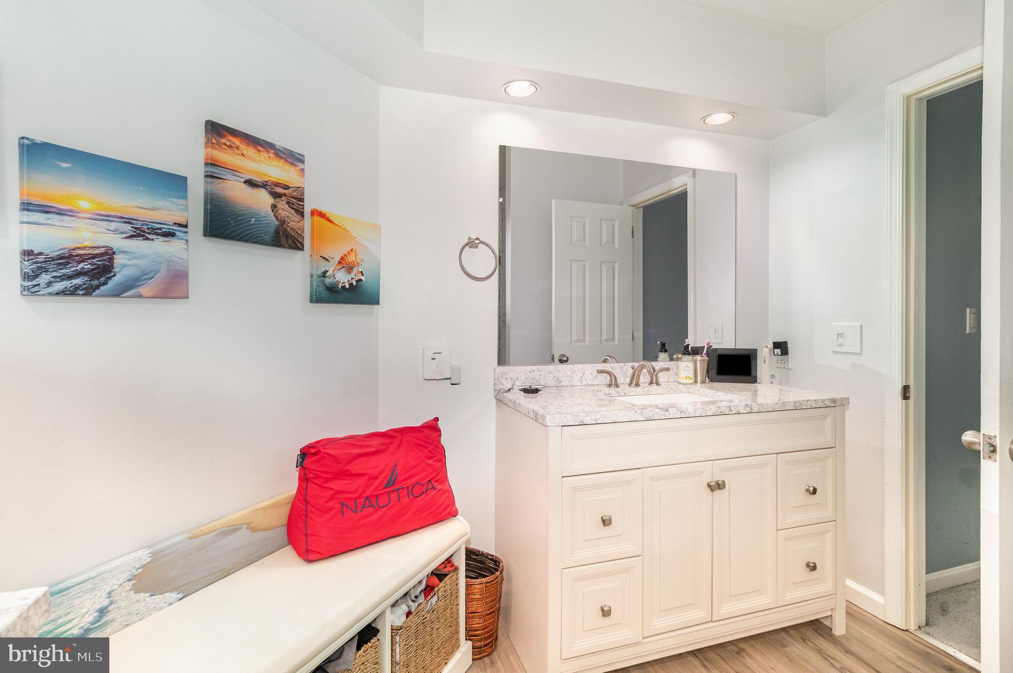 CAMBRIDGE COMMONS - Residential