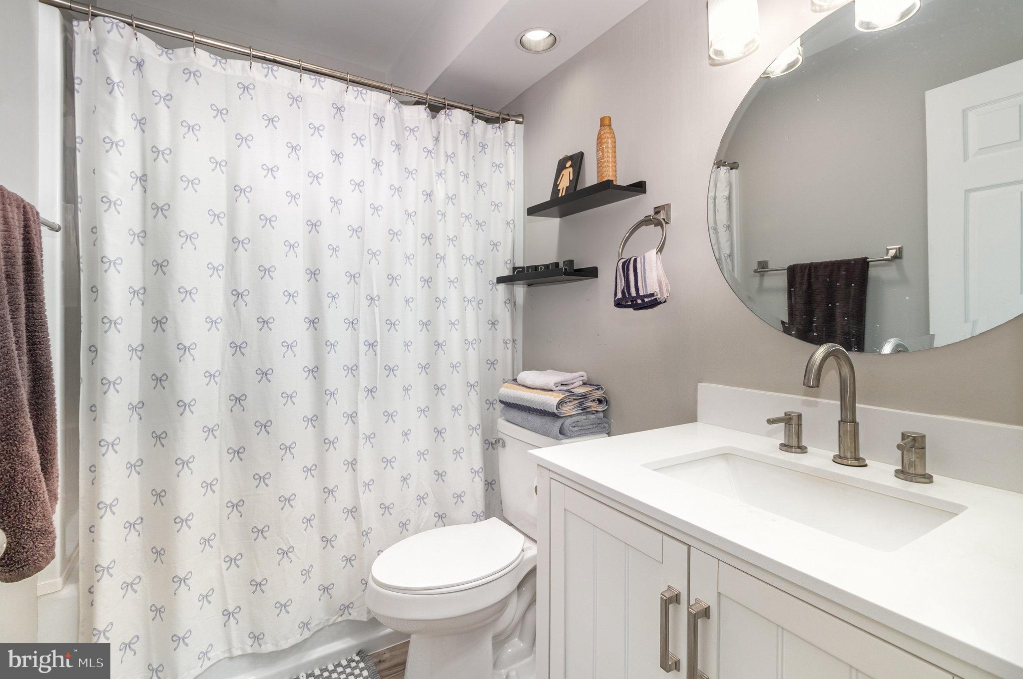 CAMBRIDGE COMMONS - Residential