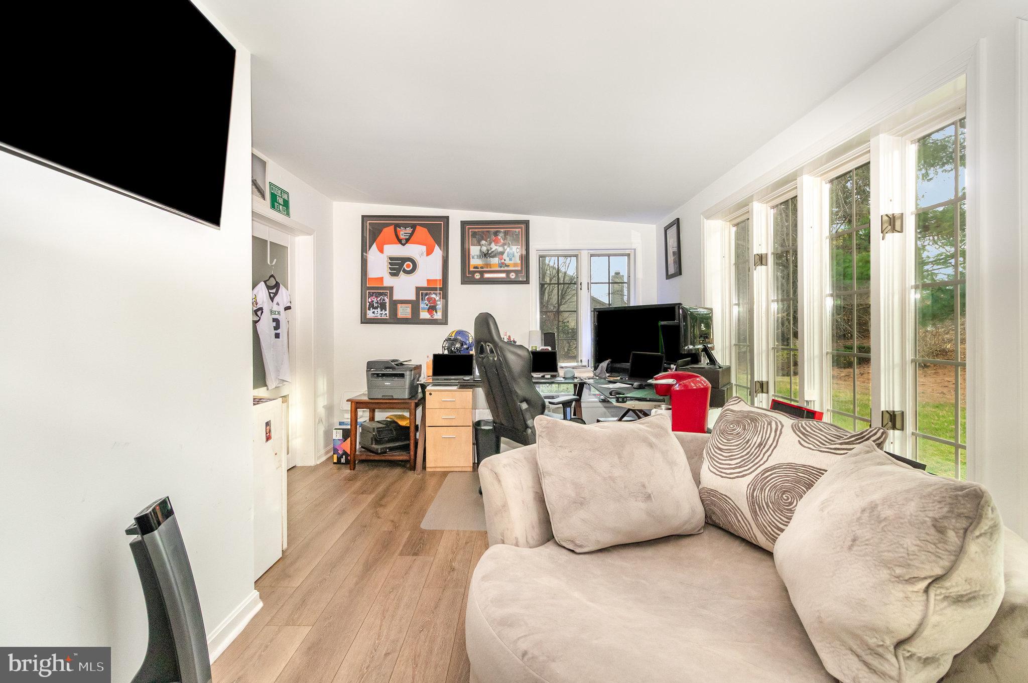 CAMBRIDGE COMMONS - Residential