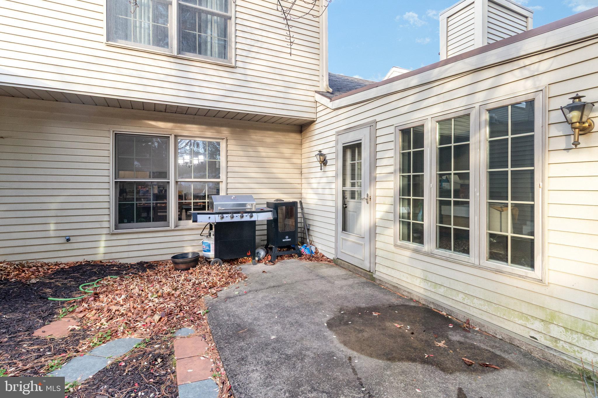 CAMBRIDGE COMMONS - Residential