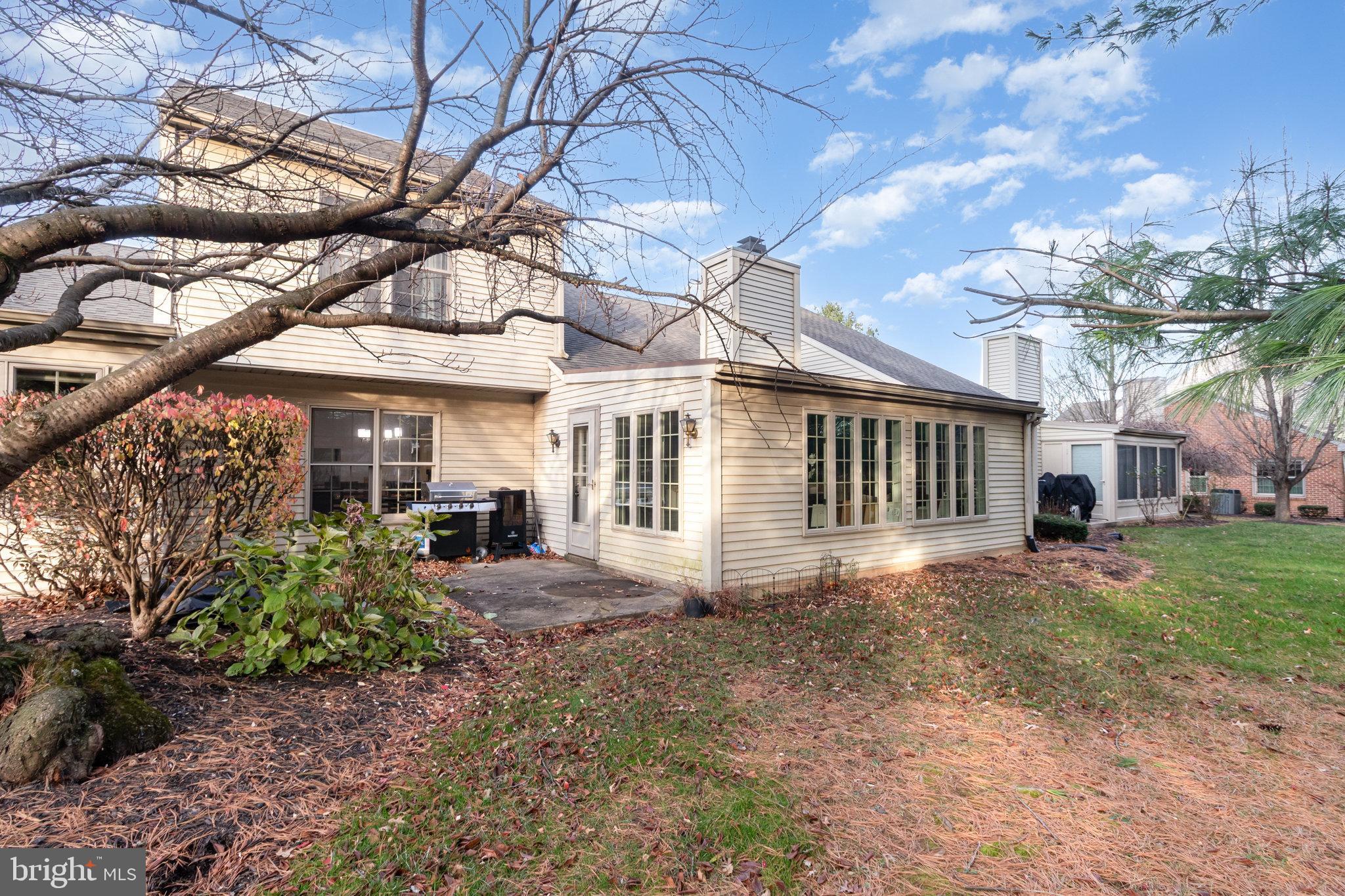 CAMBRIDGE COMMONS - Residential