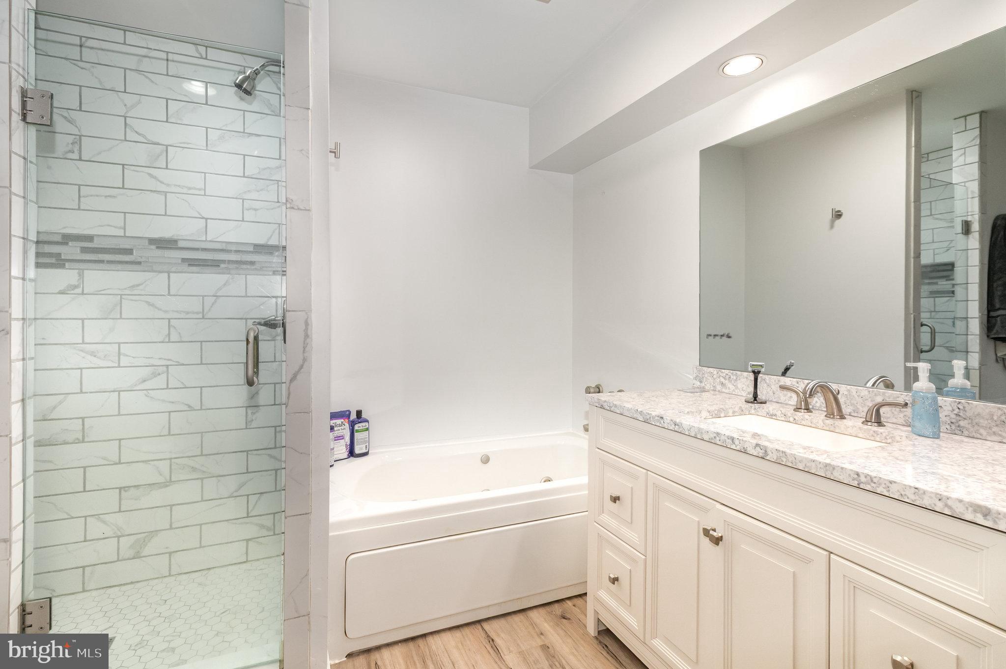 CAMBRIDGE COMMONS - Residential