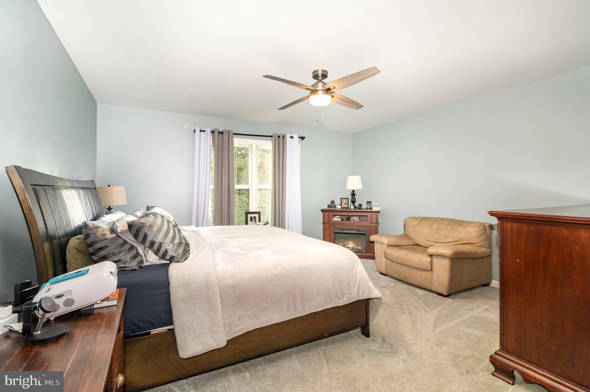 CAMBRIDGE COMMONS - Residential