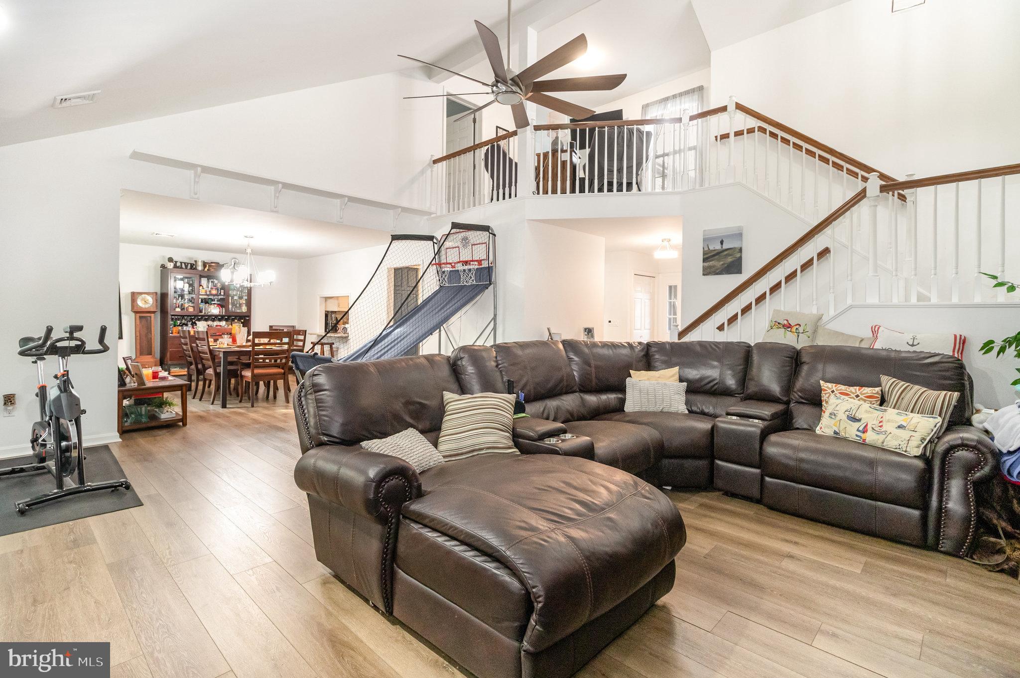 CAMBRIDGE COMMONS - Residential