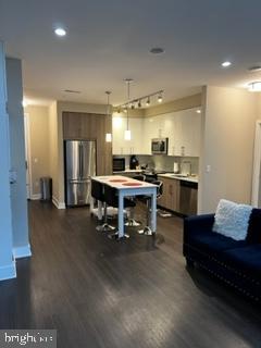 NATIONAL HARBOR - Residential Lease