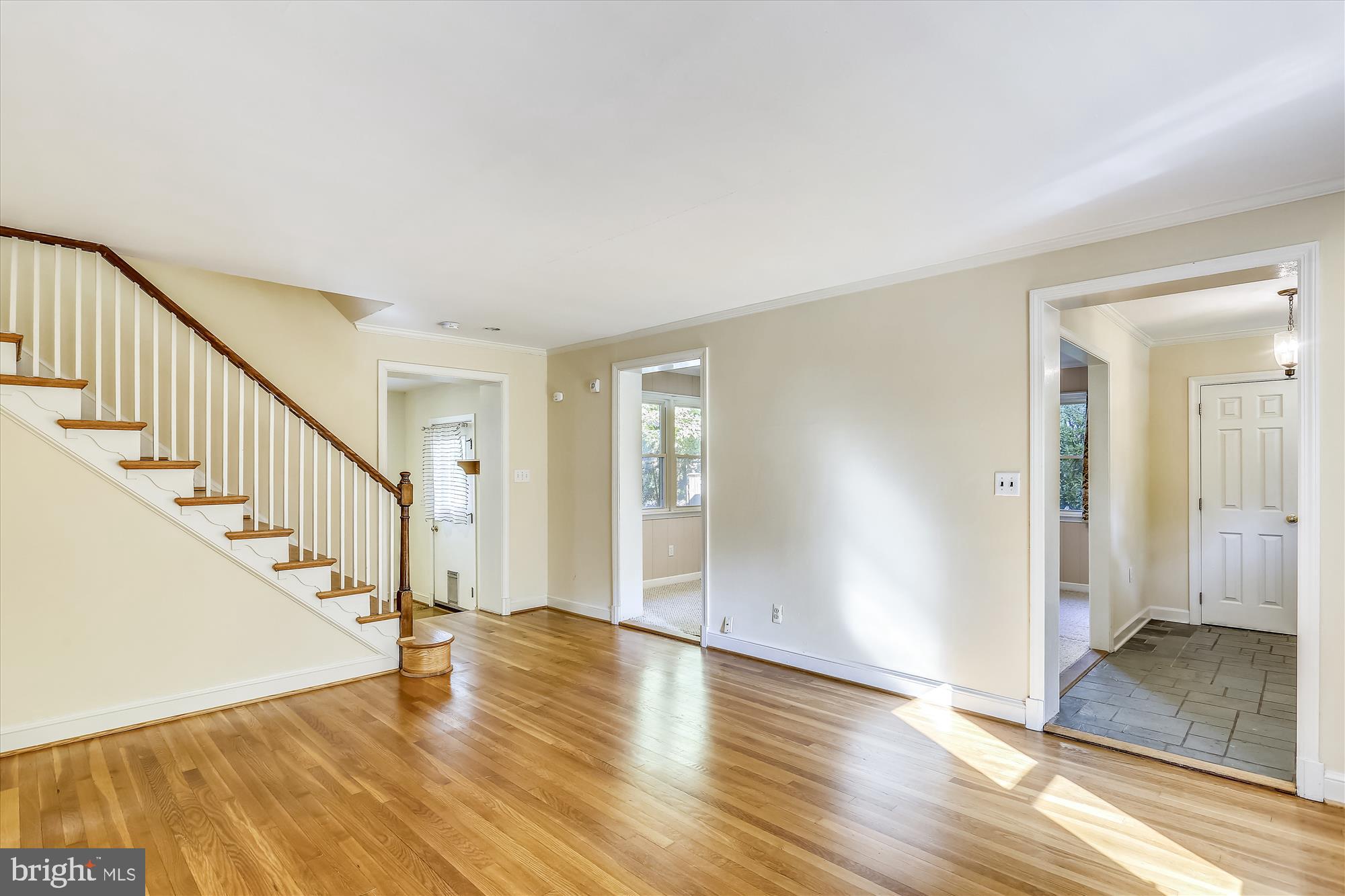 COLUMBIA FOREST - Residential Lease