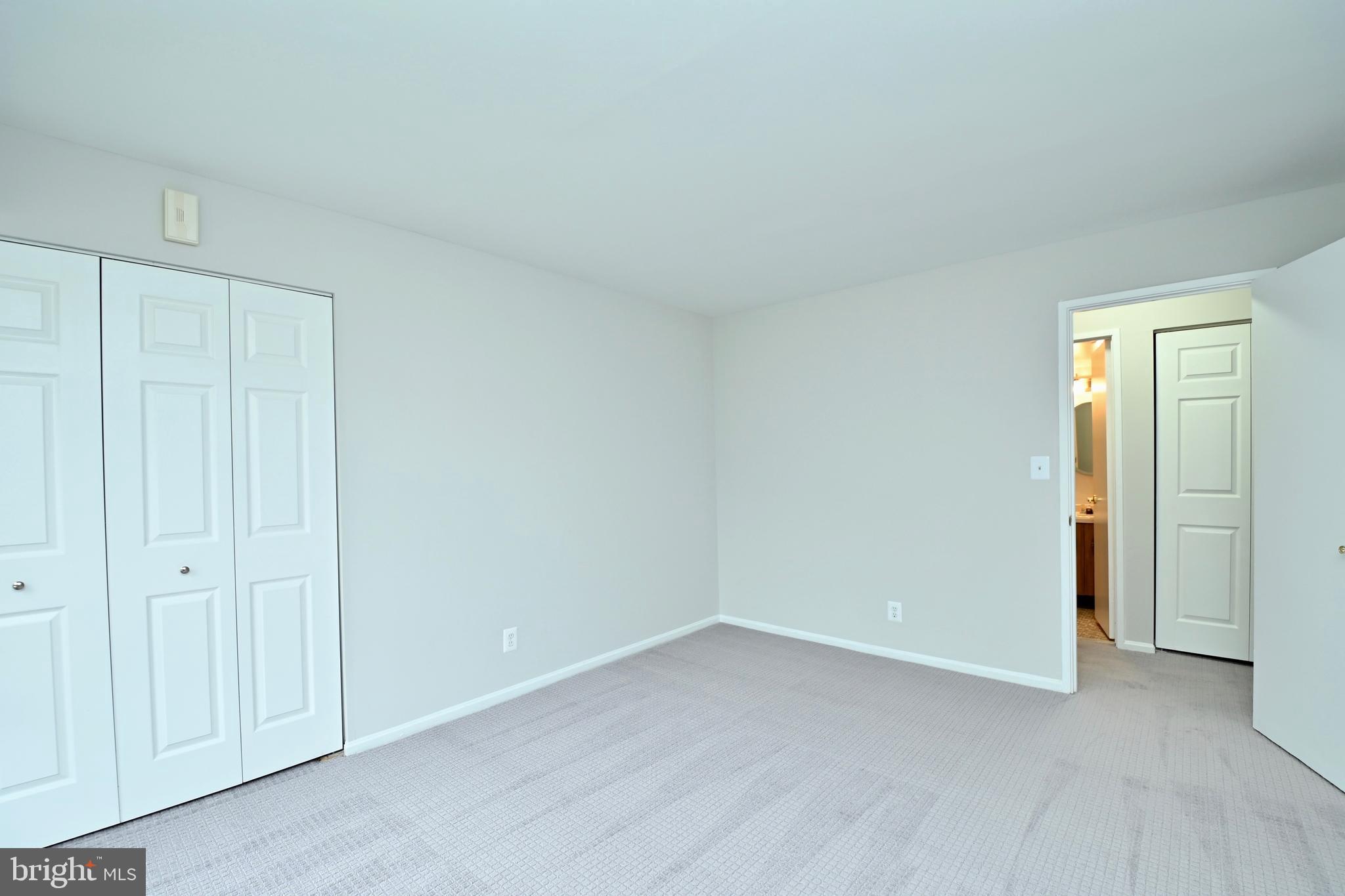 HERITAGE COURT - Residential