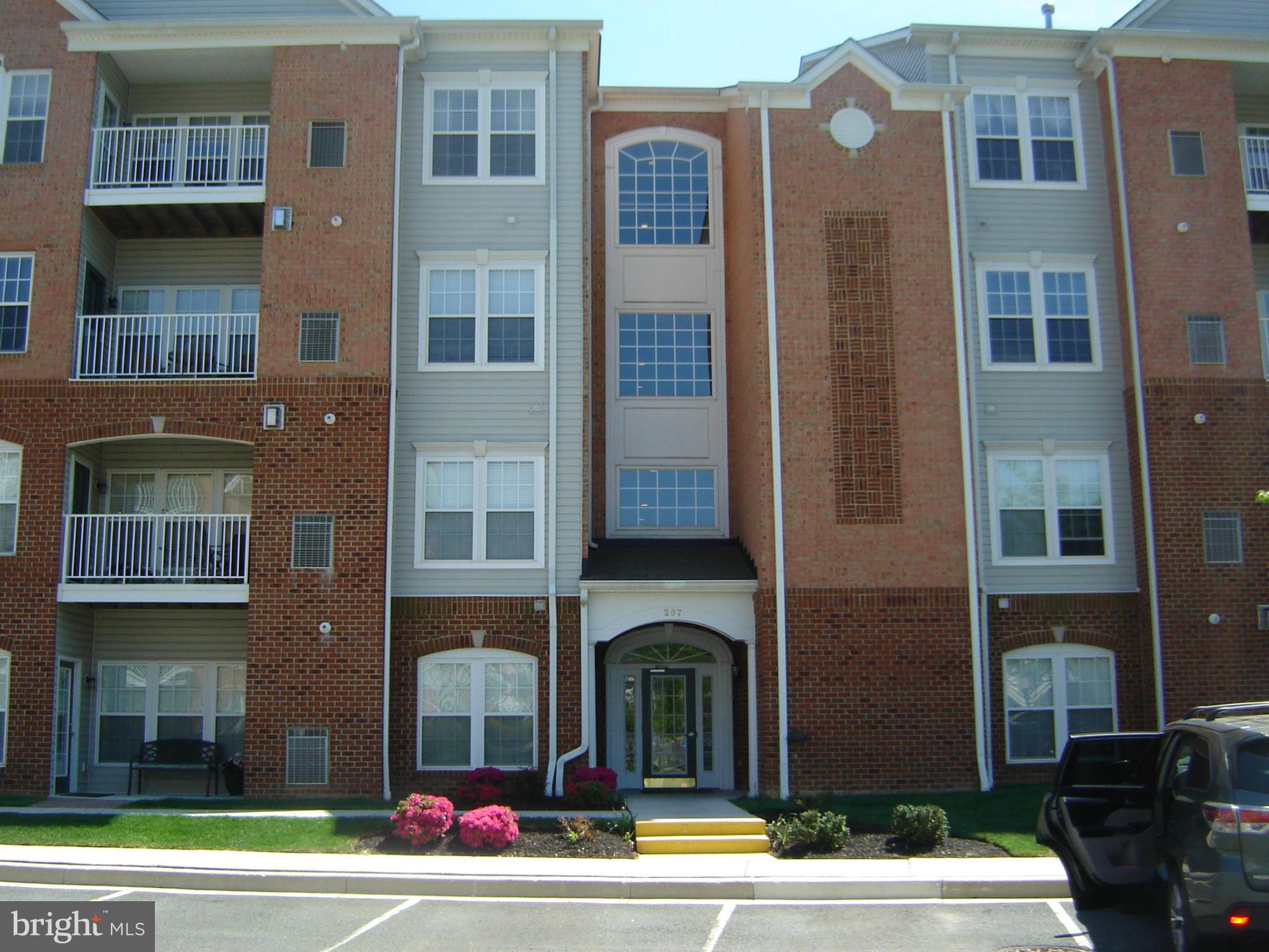 Bright and beautiful ground floor condo in the upscale community of Bulle Rock, a gated community!. Master BR with LARGE walk-in closet. Carefree lifestyle and a 37,000 sq ft Residents Club. Enjoy living at Bulle Rock with tennis courts, pool, walking trail, golf & restaurant. Move in ready! One time $1500 HOA working capital fee paid by buyer at time of closing. Come take a look today!!