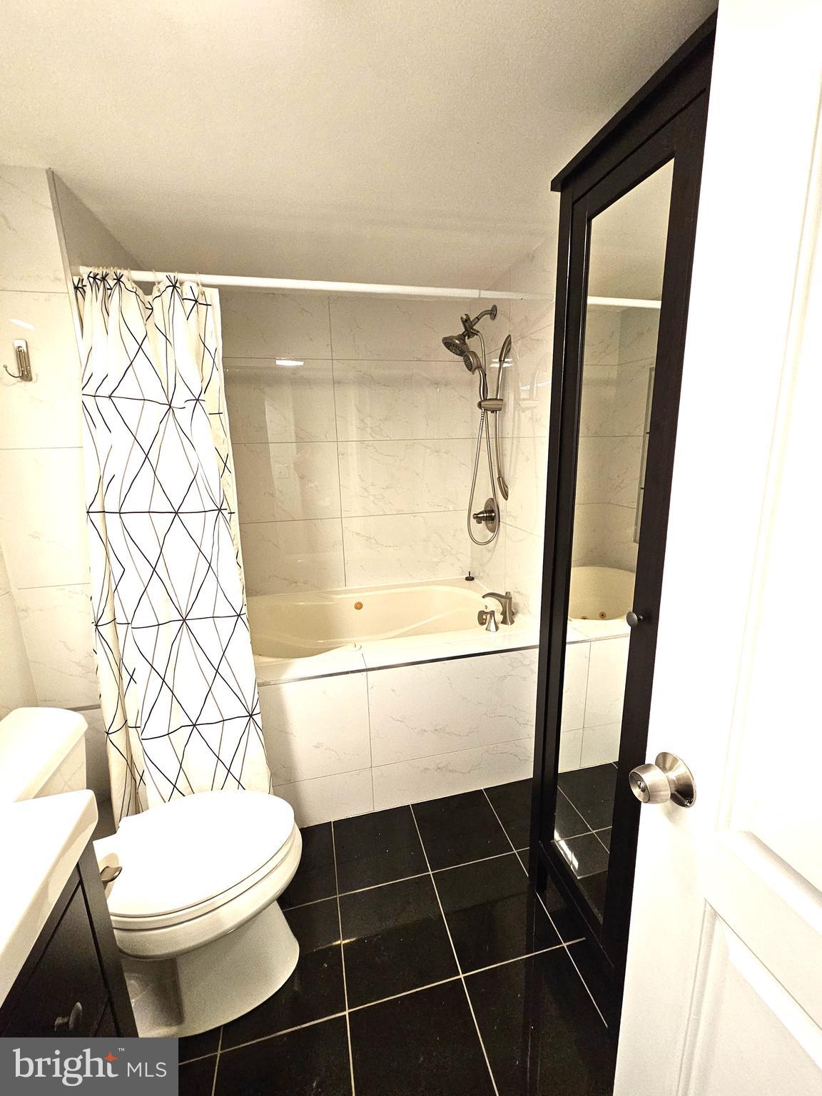 MONTGOMERY CHASE CODM - Residential Lease