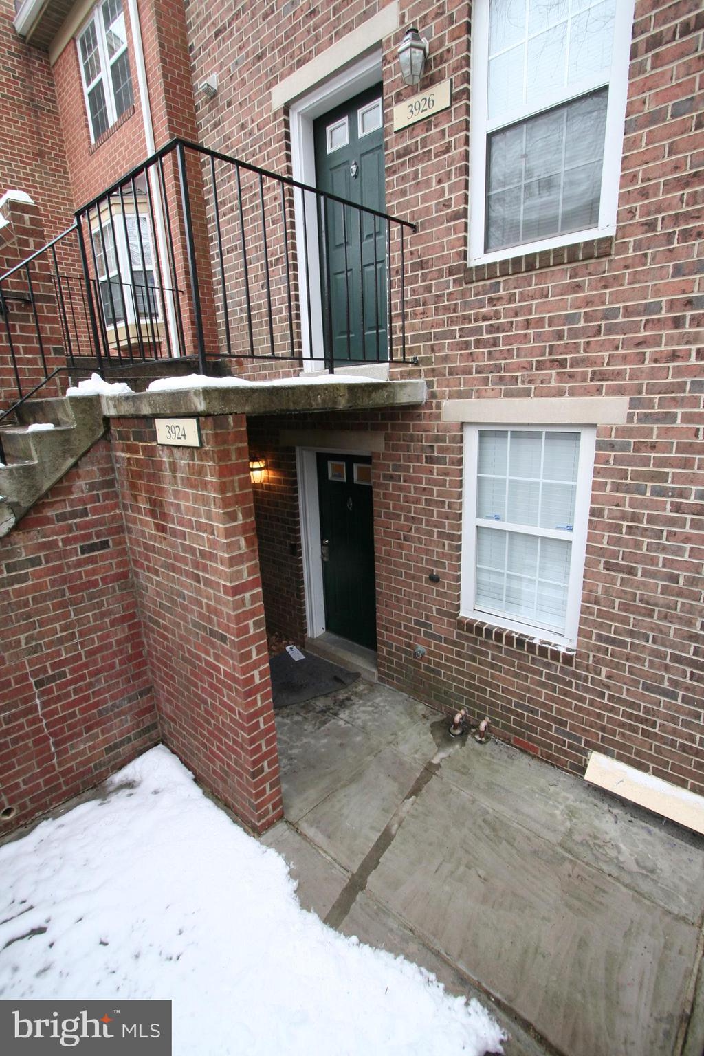 MONTGOMERY CHASE CODM - Residential Lease