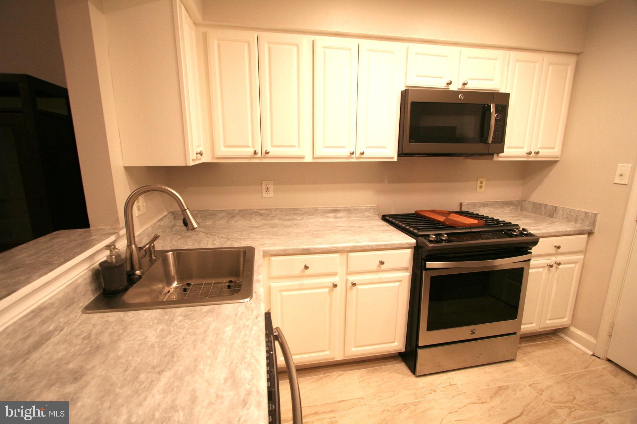 MONTGOMERY CHASE CODM - Residential Lease