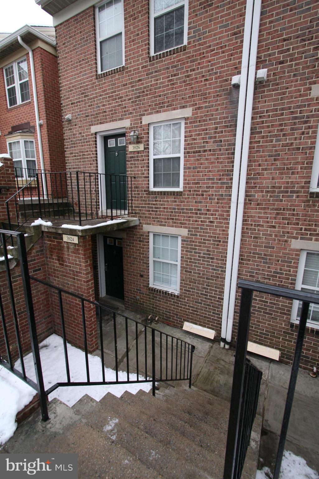 MONTGOMERY CHASE CODM - Residential Lease