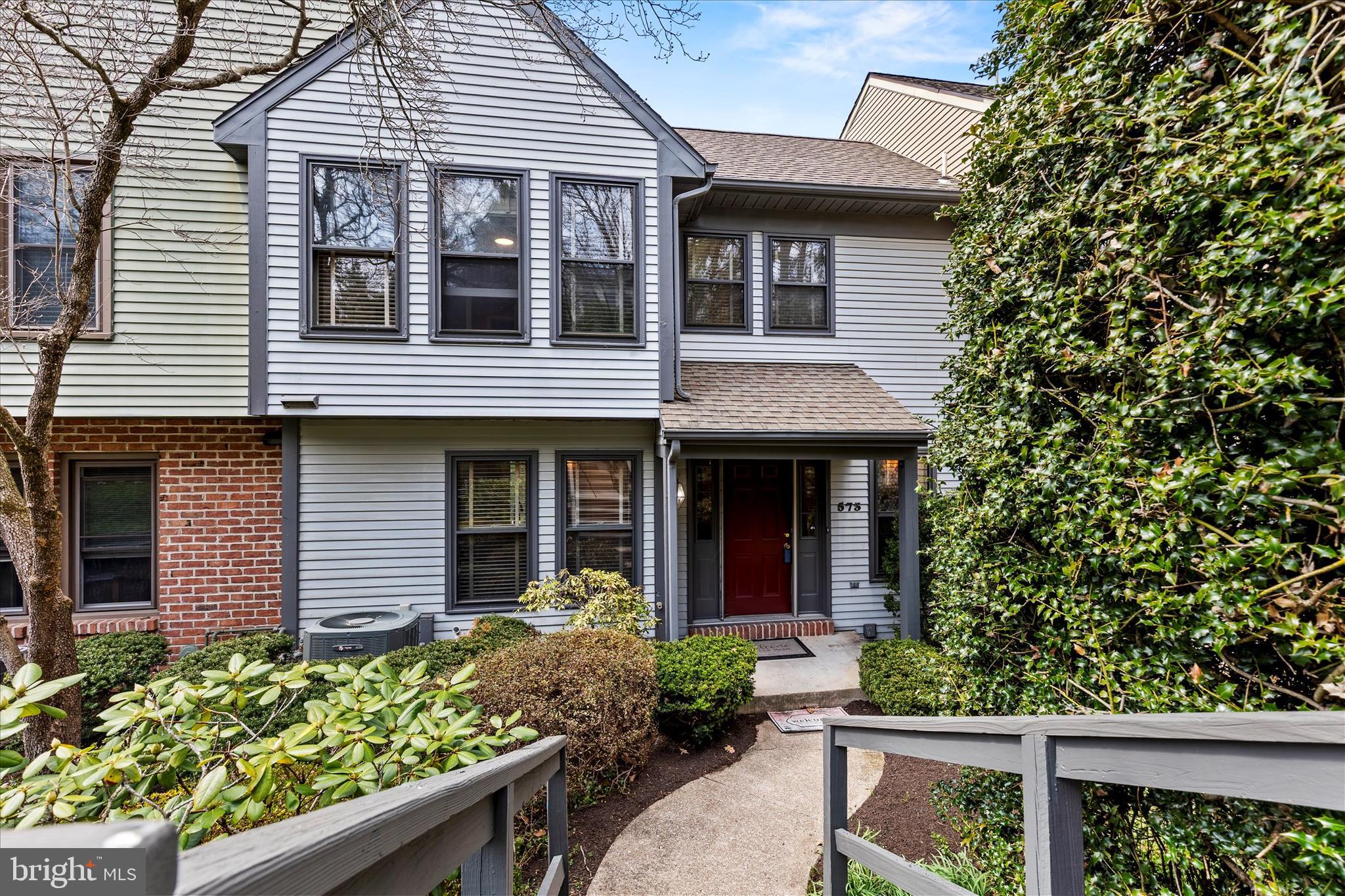 OAKMONT - Residential