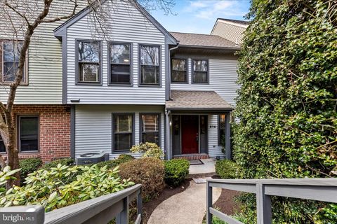 573 LOVELL COURT HUMMELSTOWN PA 17036