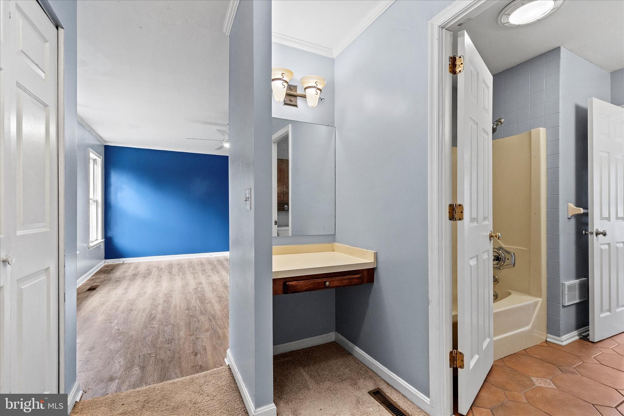 OAKMONT - Residential