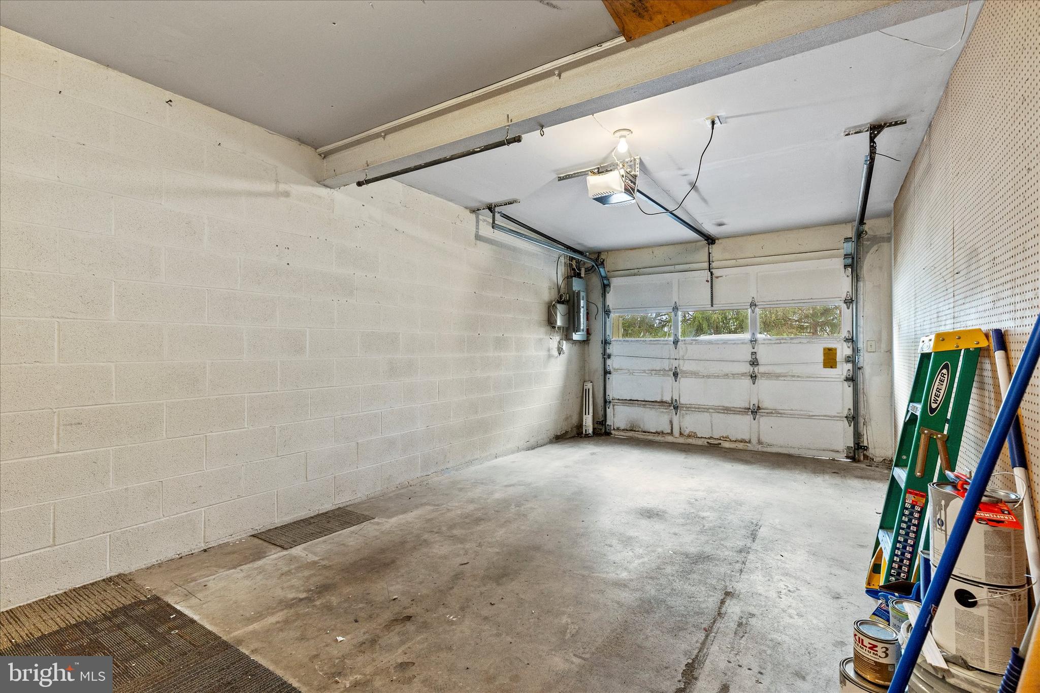 OAKMONT - Residential