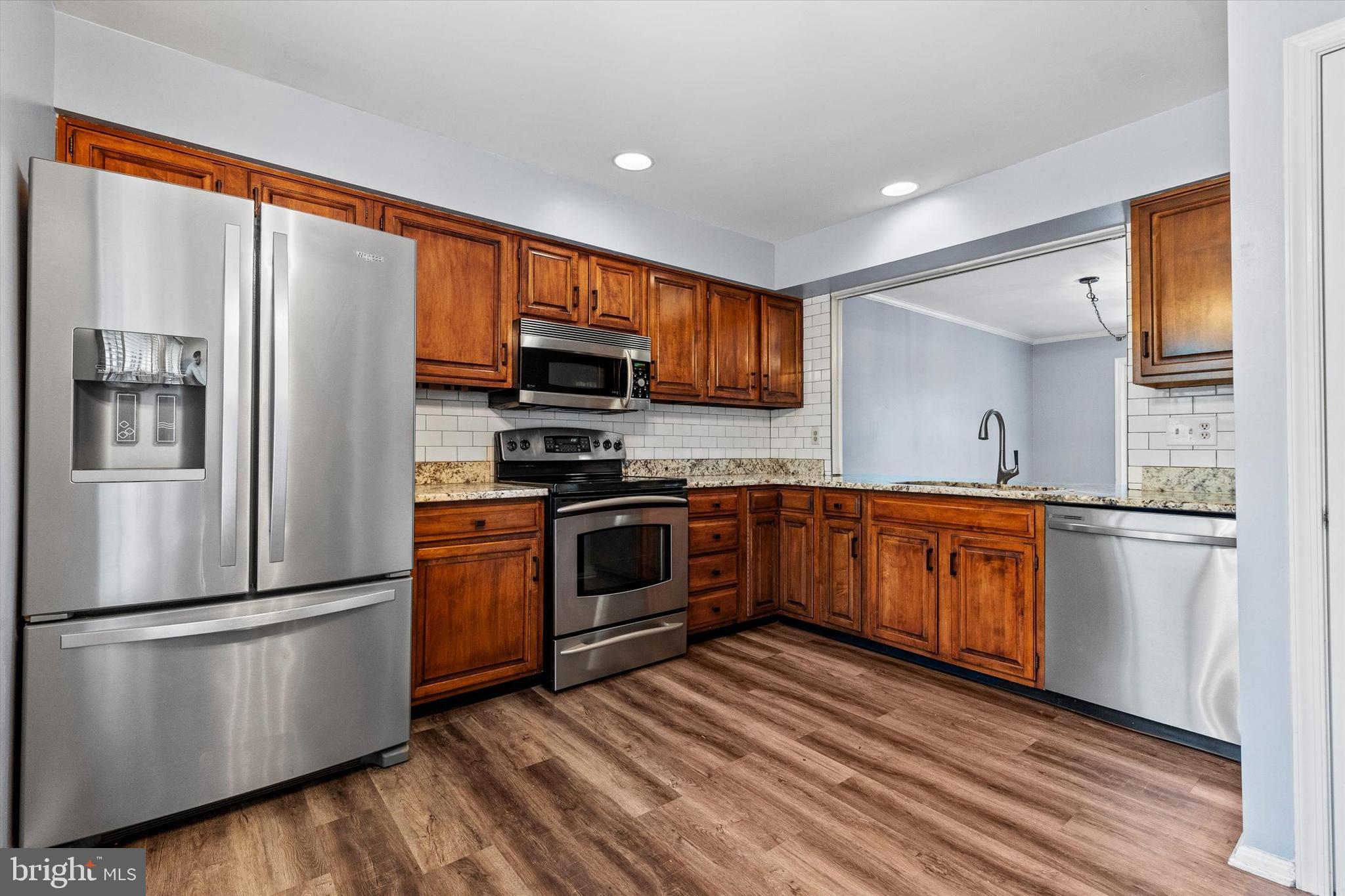 OAKMONT - Residential