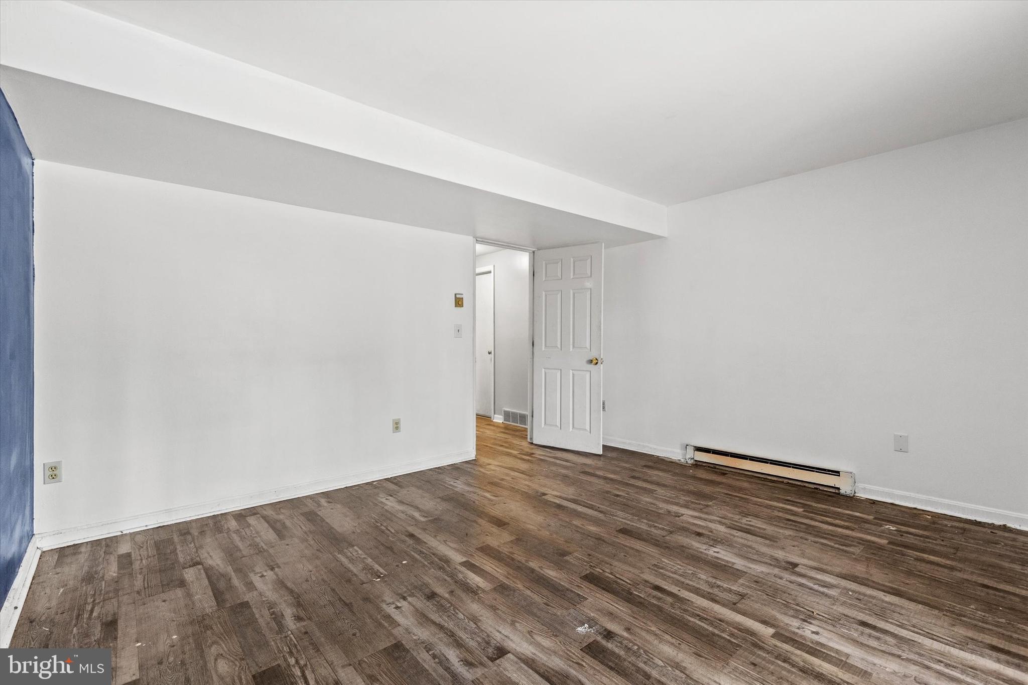 OAKMONT - Residential