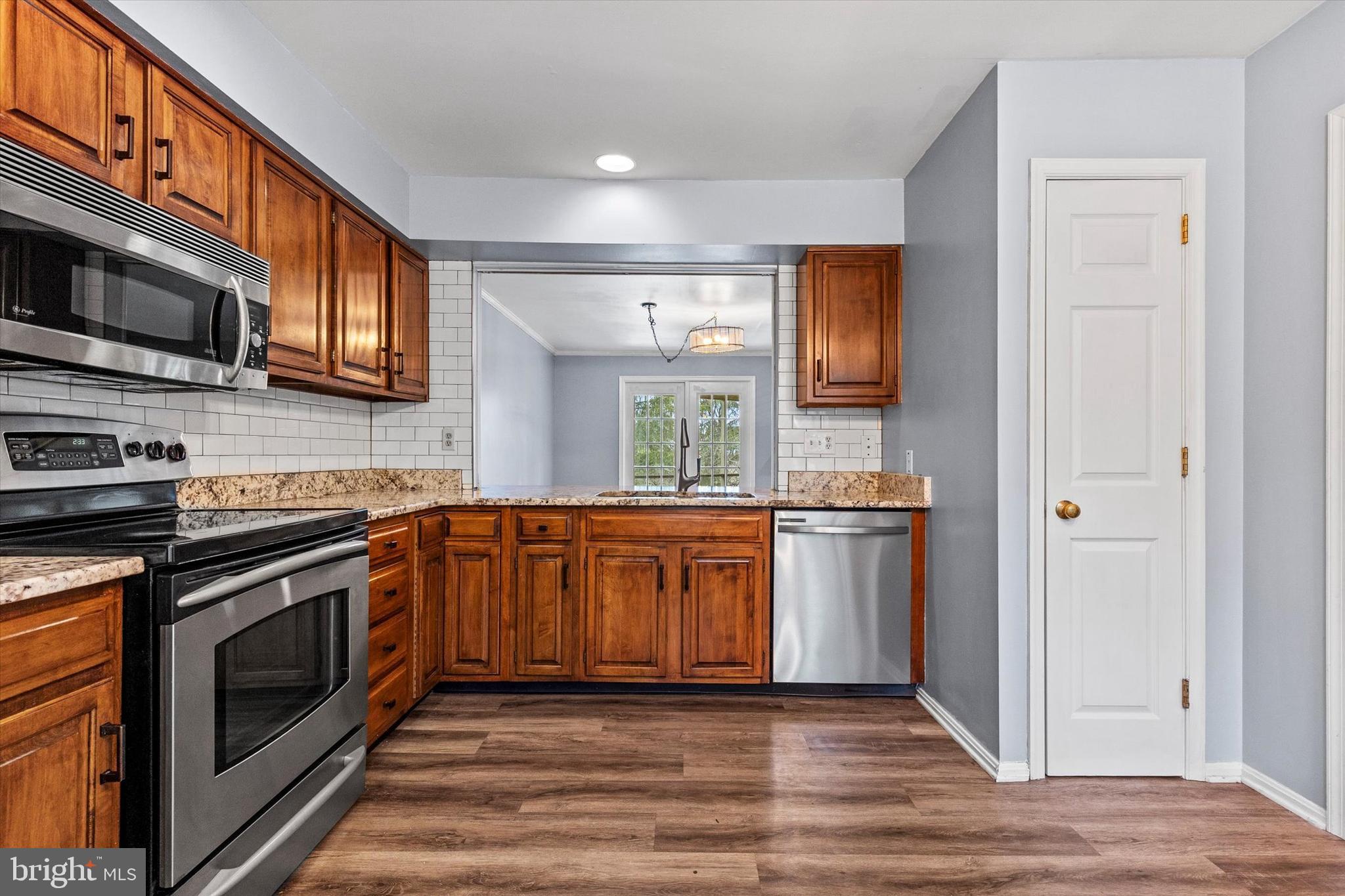 OAKMONT - Residential