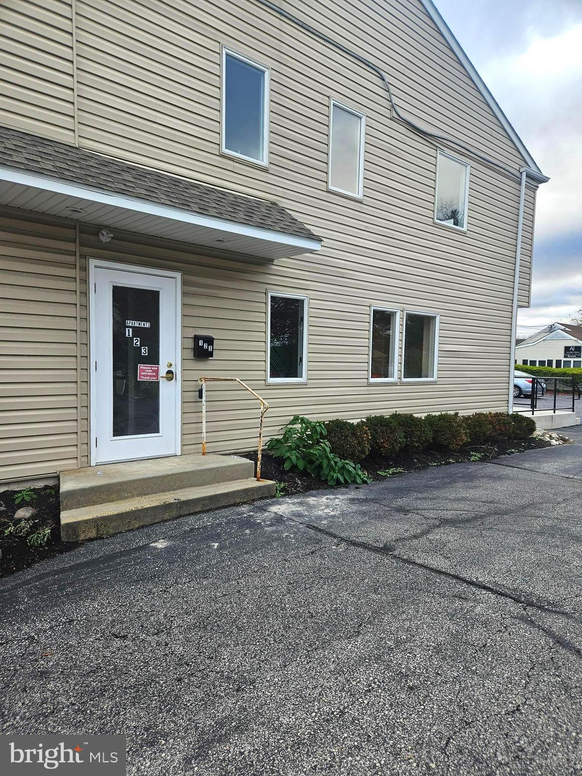 LAFAYETTE HILL - Residential Lease