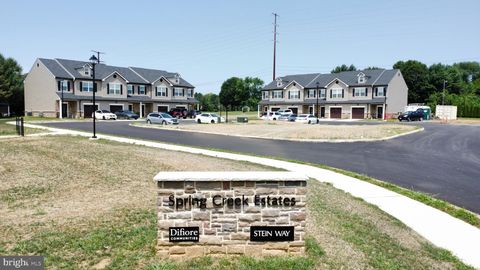 6645 STEIN WAY 6639-6661 MACUNGIE PA 18062