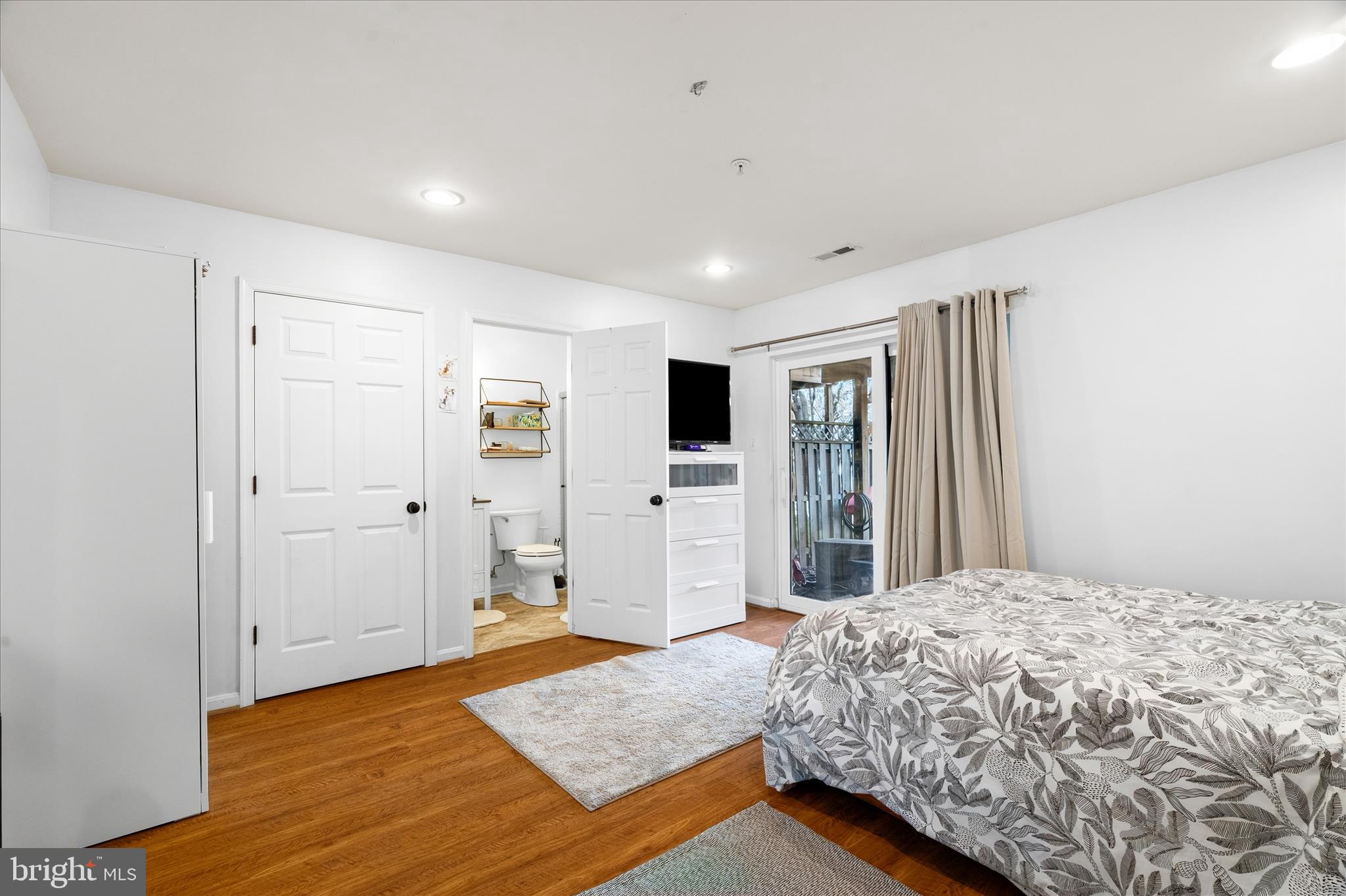 WHITTIER POND - Residential