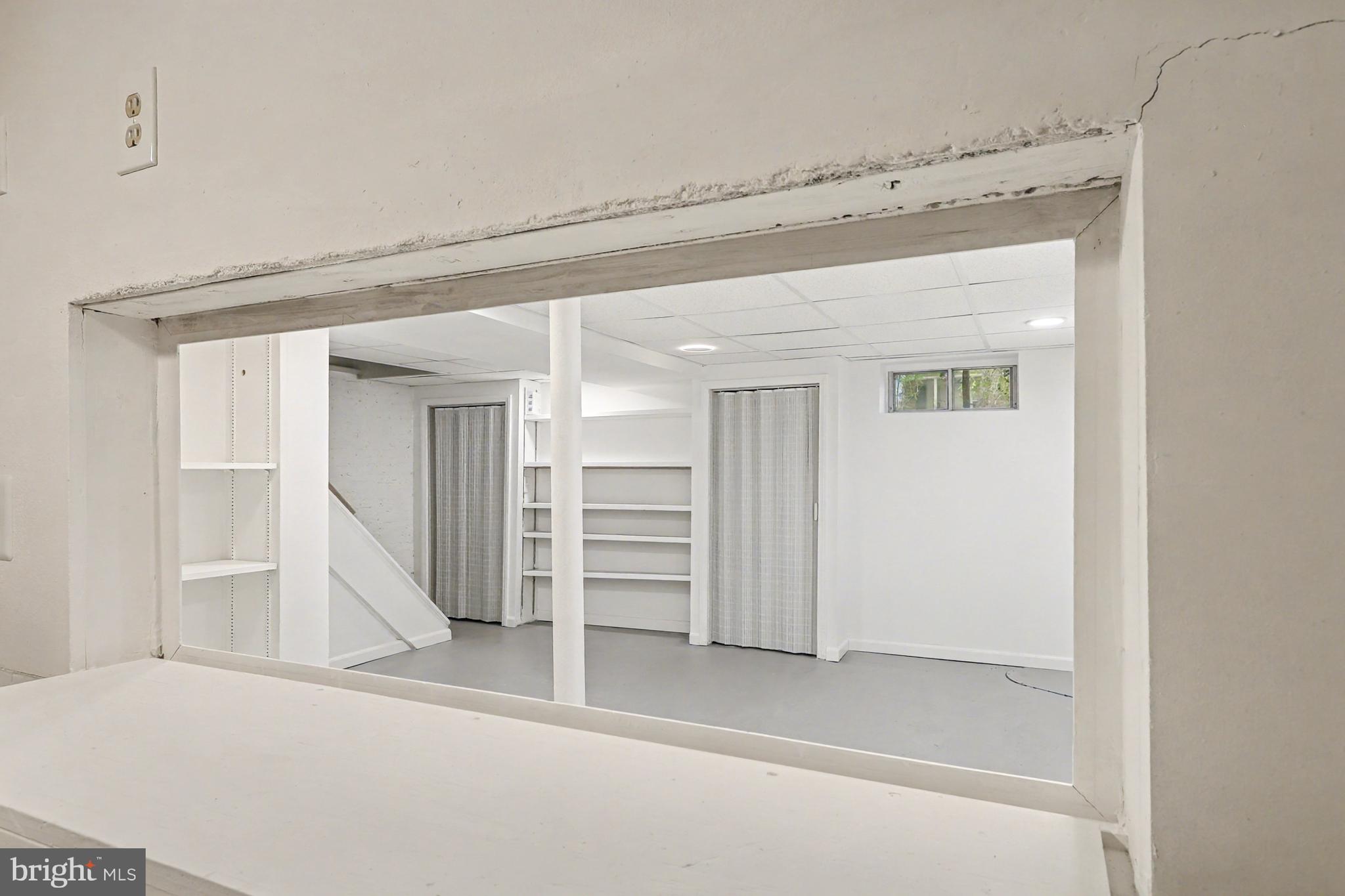 DUNDALK MANOR - Residential