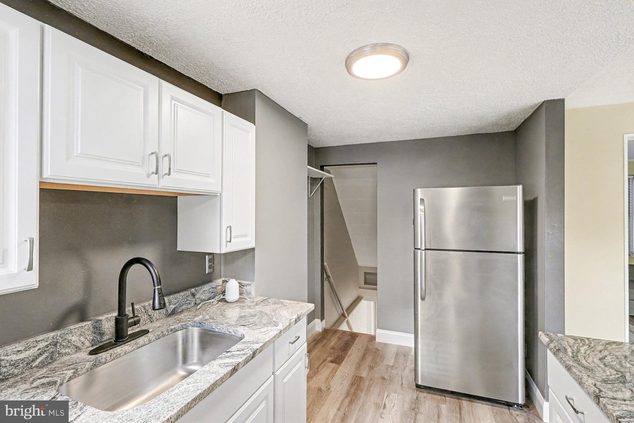 DUNDALK MANOR - Residential