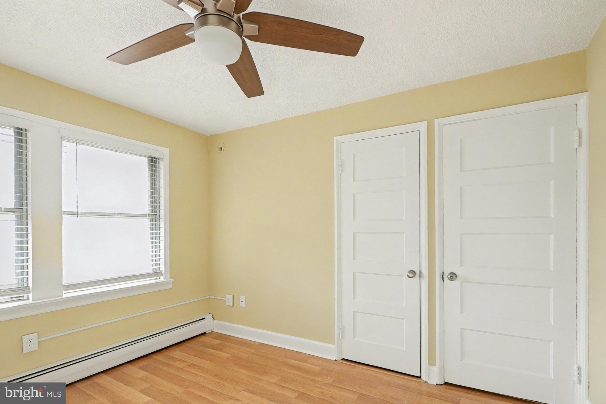 DUNDALK MANOR - Residential