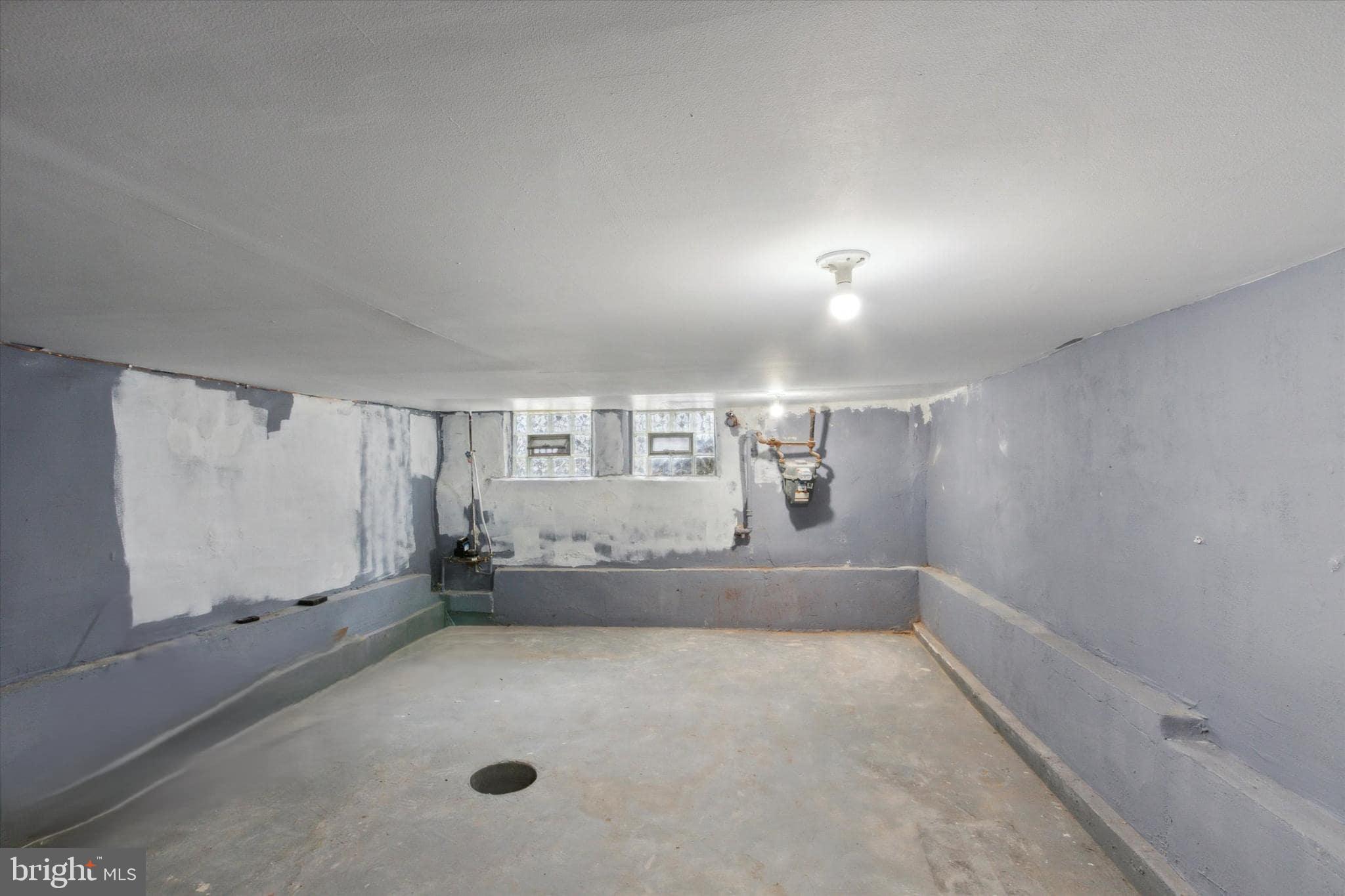 PHILADELPHIA (NORTHWEST) - Residential Lease