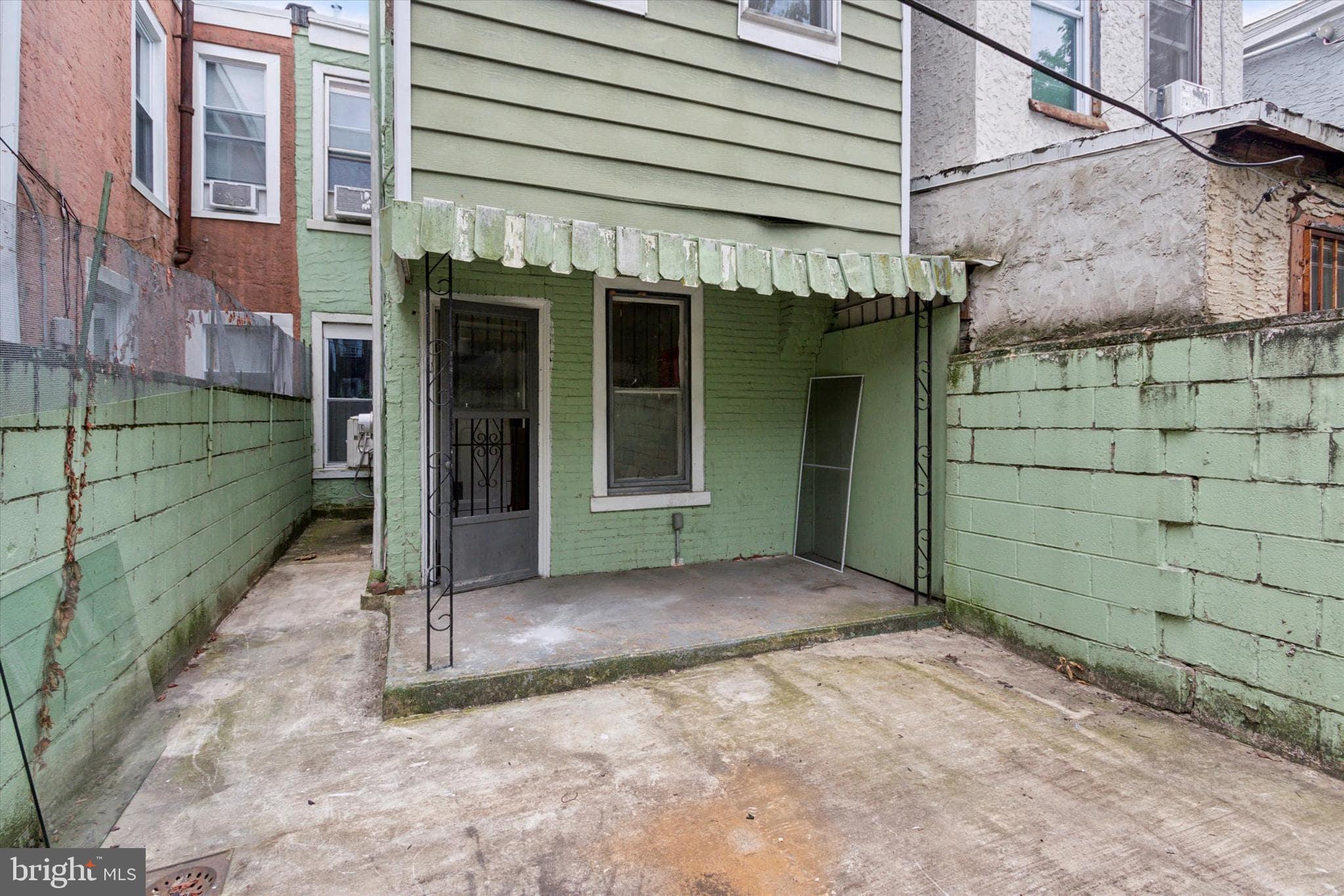 PHILADELPHIA (NORTHWEST) - Residential Lease